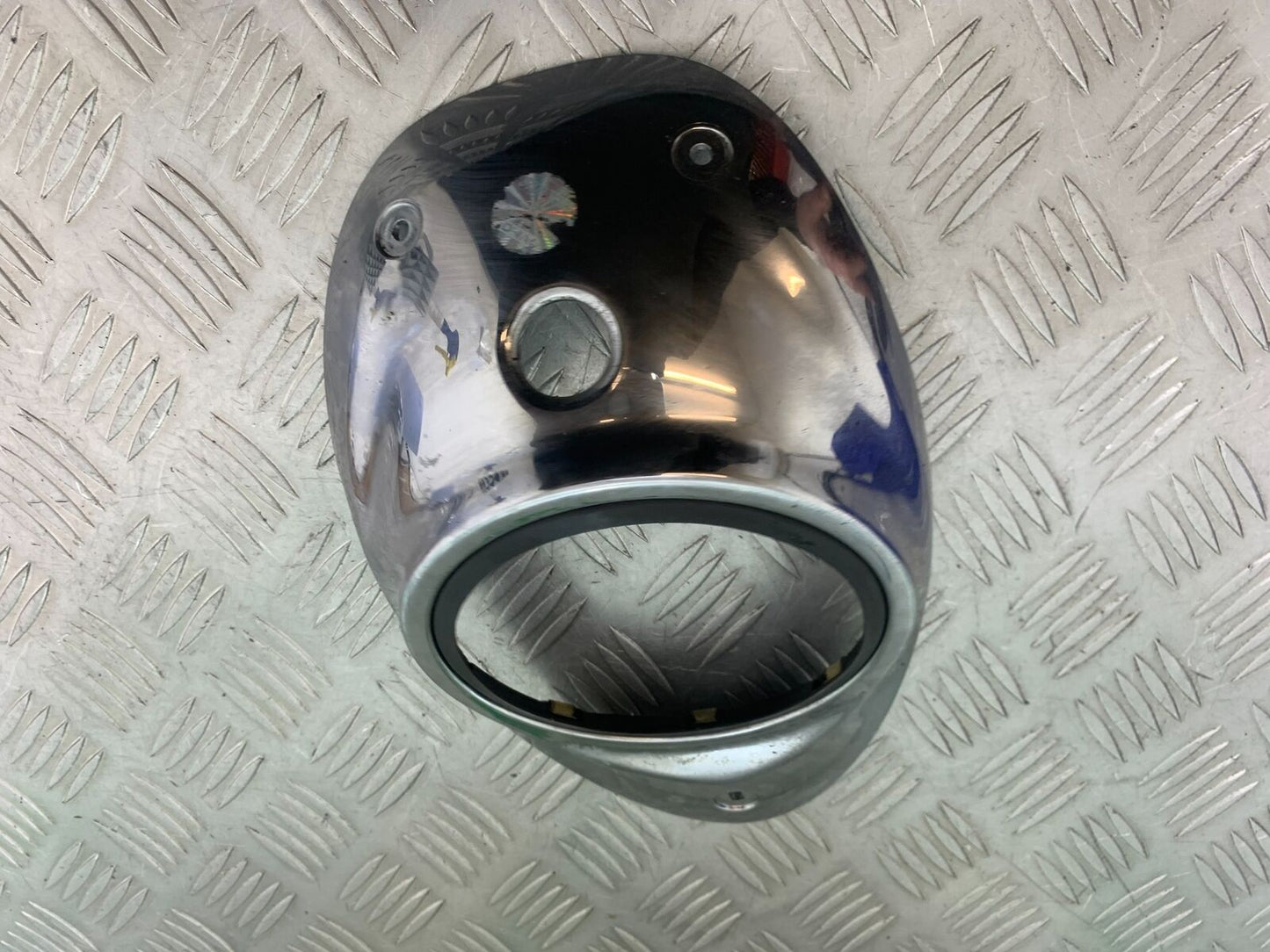 YAMAHA XVS 1100 DRAGSTAR CLOCK SURROUND YEAR 2000-2007 (CMB1108)
