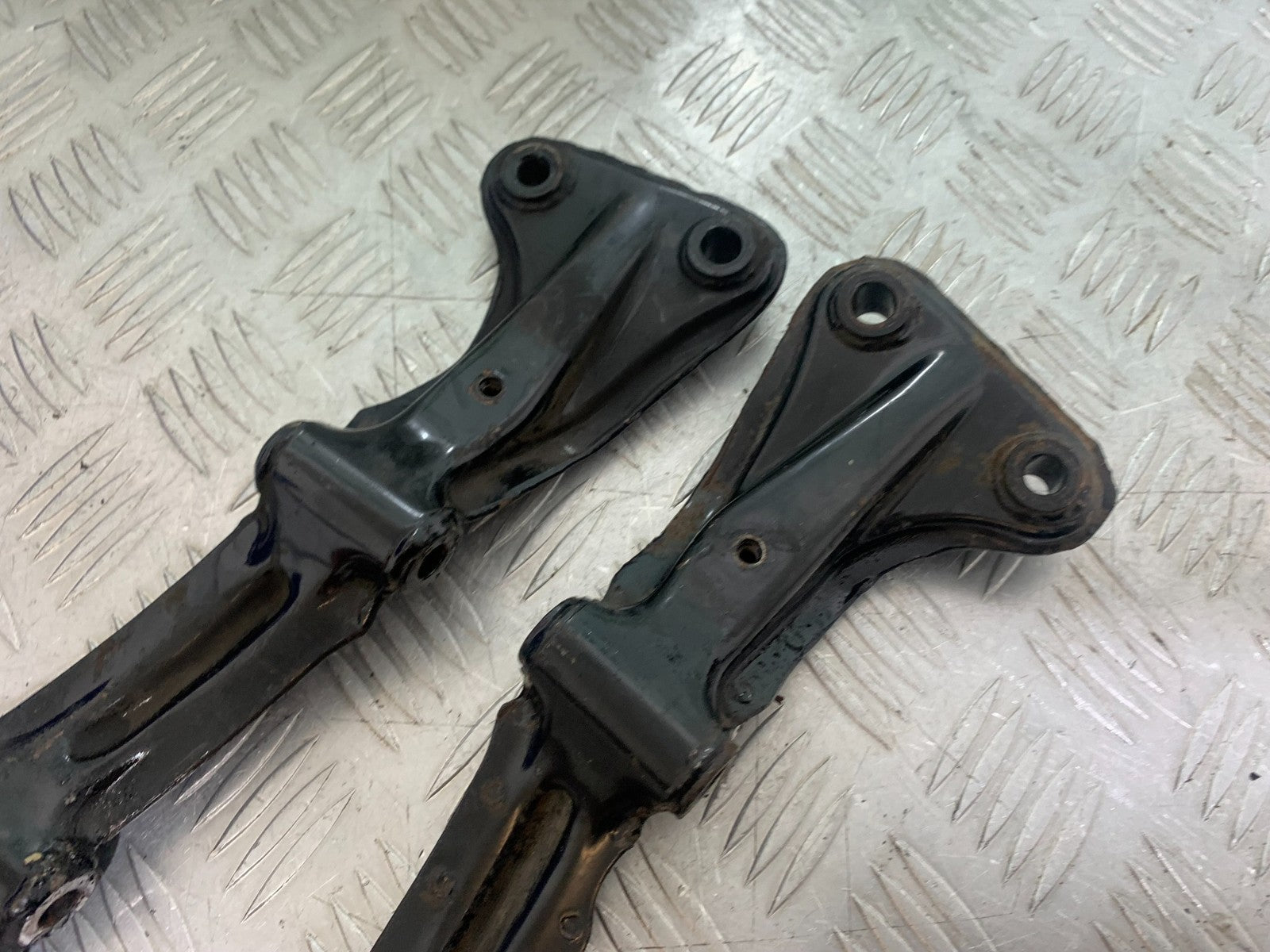 HONDA GL500 GL 500 SILVERWING ENGINE BRACKETS YEAR 1981-82  (CMB1168)