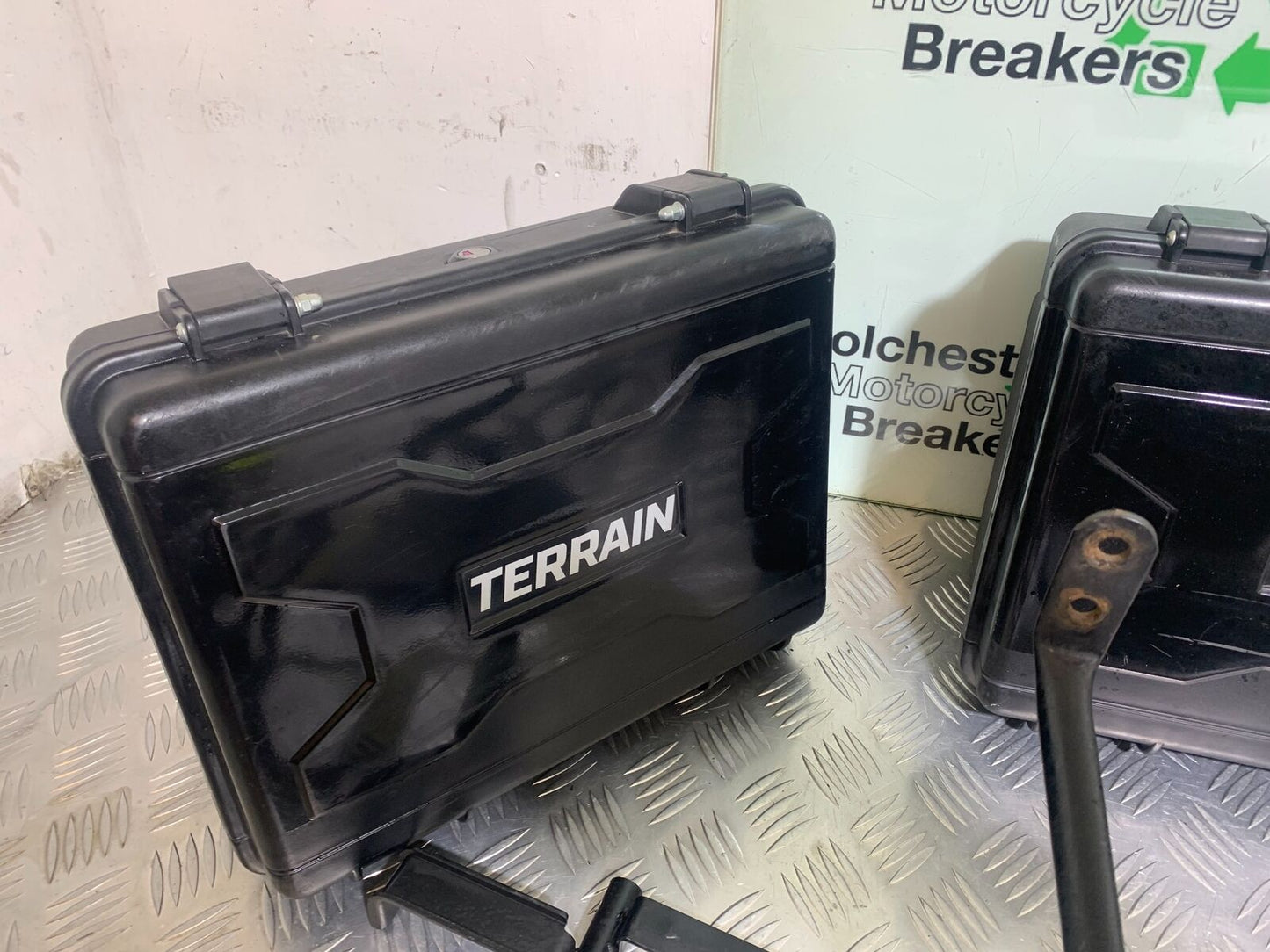 SINNIS TERRAIN 125 TOP BOX PANNIERS RACK   YEAR 2024 (CMB1072)