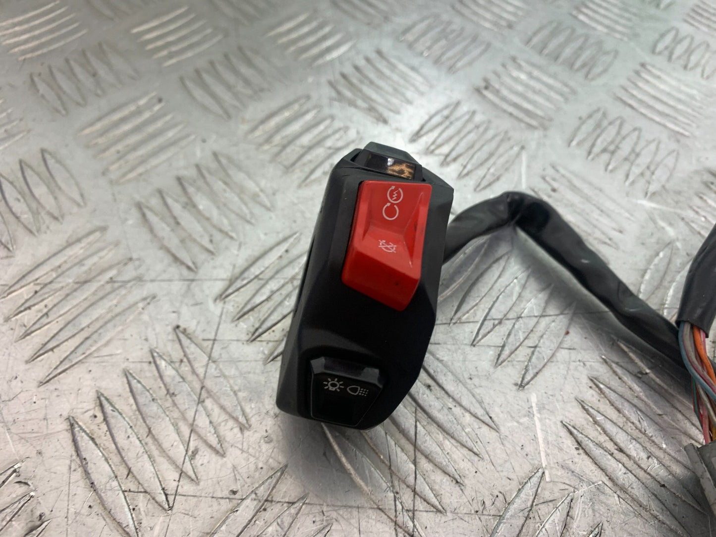 APRILIA RS660 RS 660 RIGHT SWITCH GEAR  YEAR 2020-2024 (CMB1202)