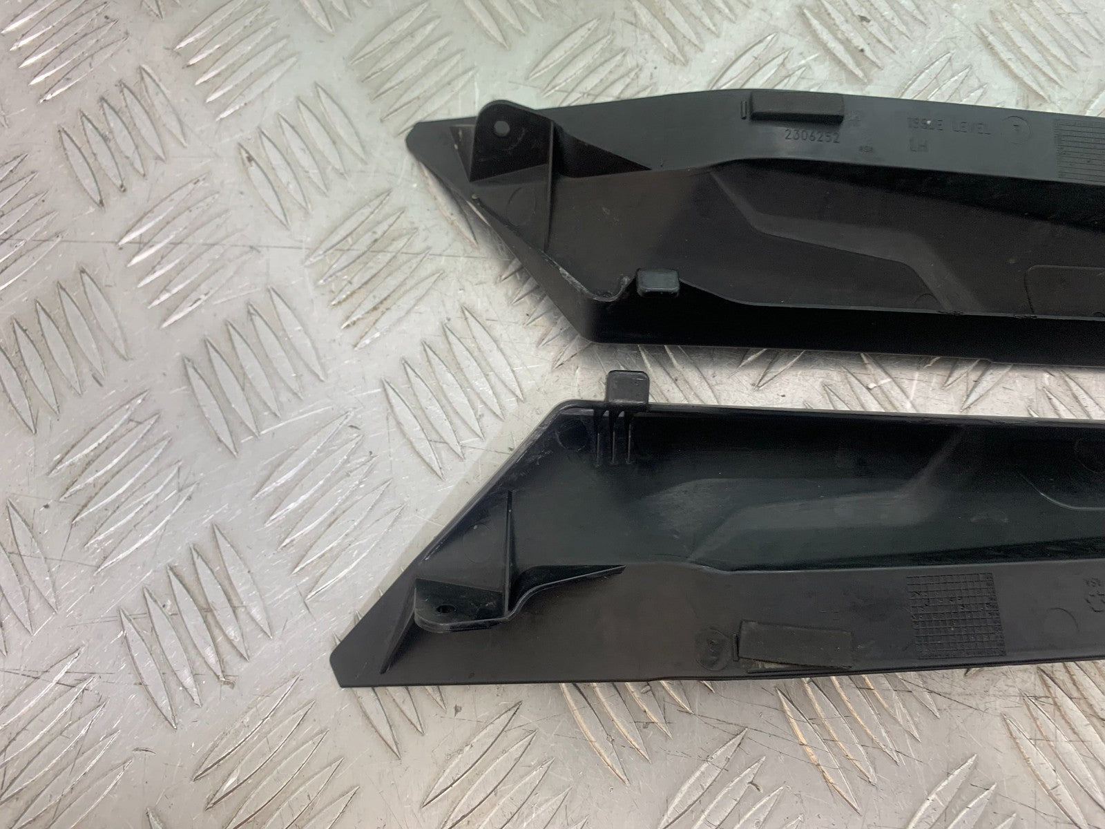 TRIUMPH TIGER 800 XRT LEFT AND RIGHT FRAME NFILLS   2018-2020 (CMB1193)