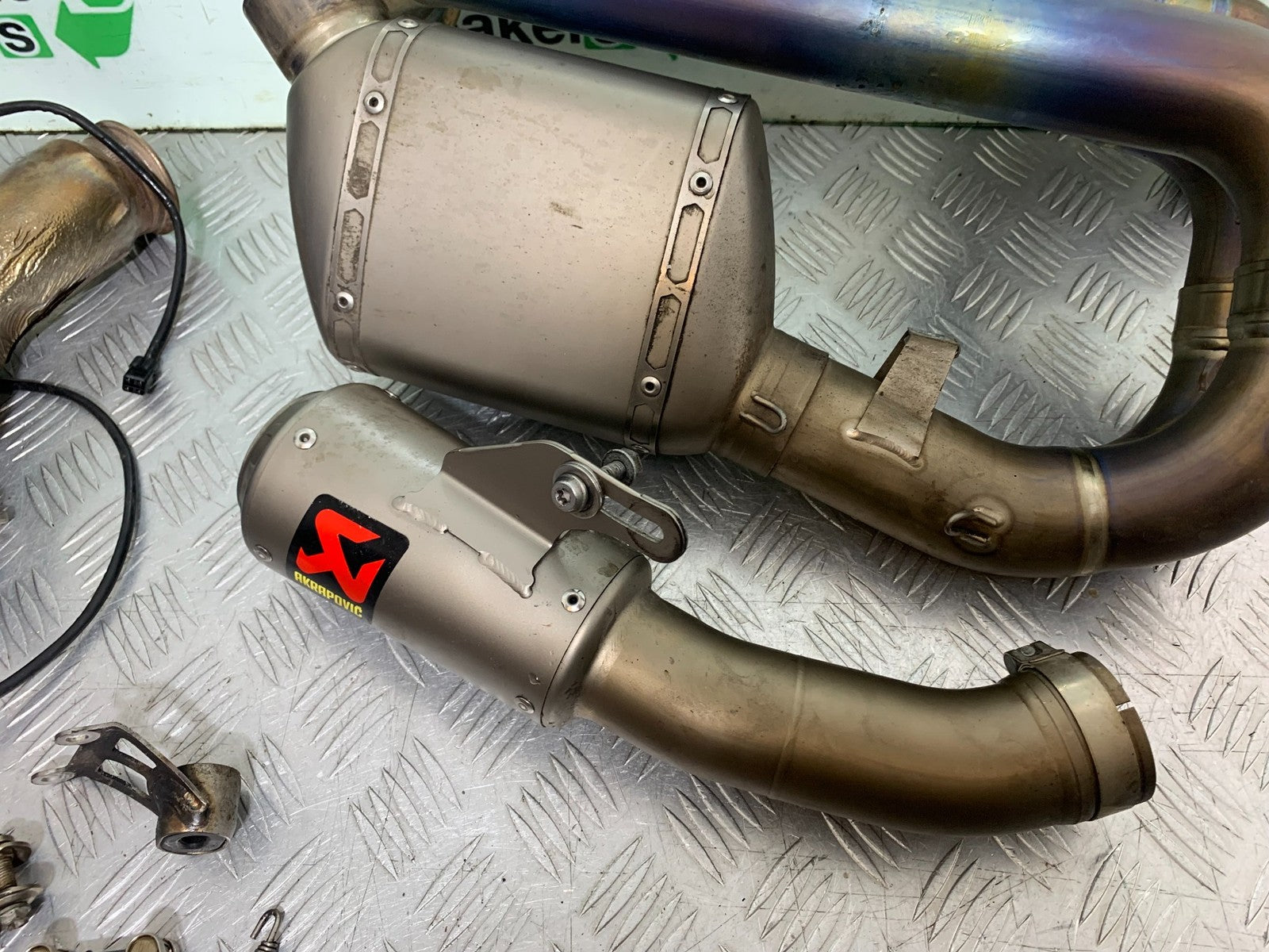 KTM 1290 SUPER DUKE R AKRAPOVIC EXHAUST SYSTEM  YEAR 2020-2024 (CMB1272)