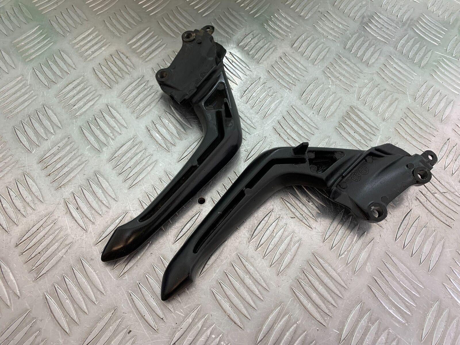 HONDA CBR500R CBR 500 R GRAB RAILS   YEAR 2012-16 (CMB1048)