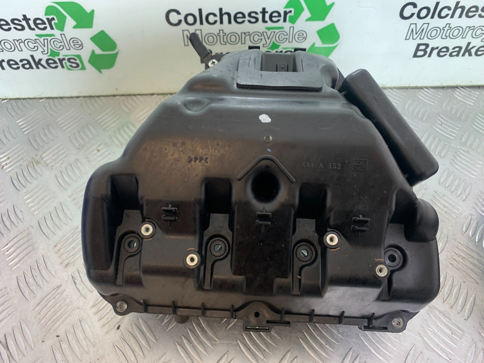 KAWASAKI ZX10R ZX 10R AIRBOX   YEAR 2011-2015 (CMB1154)
