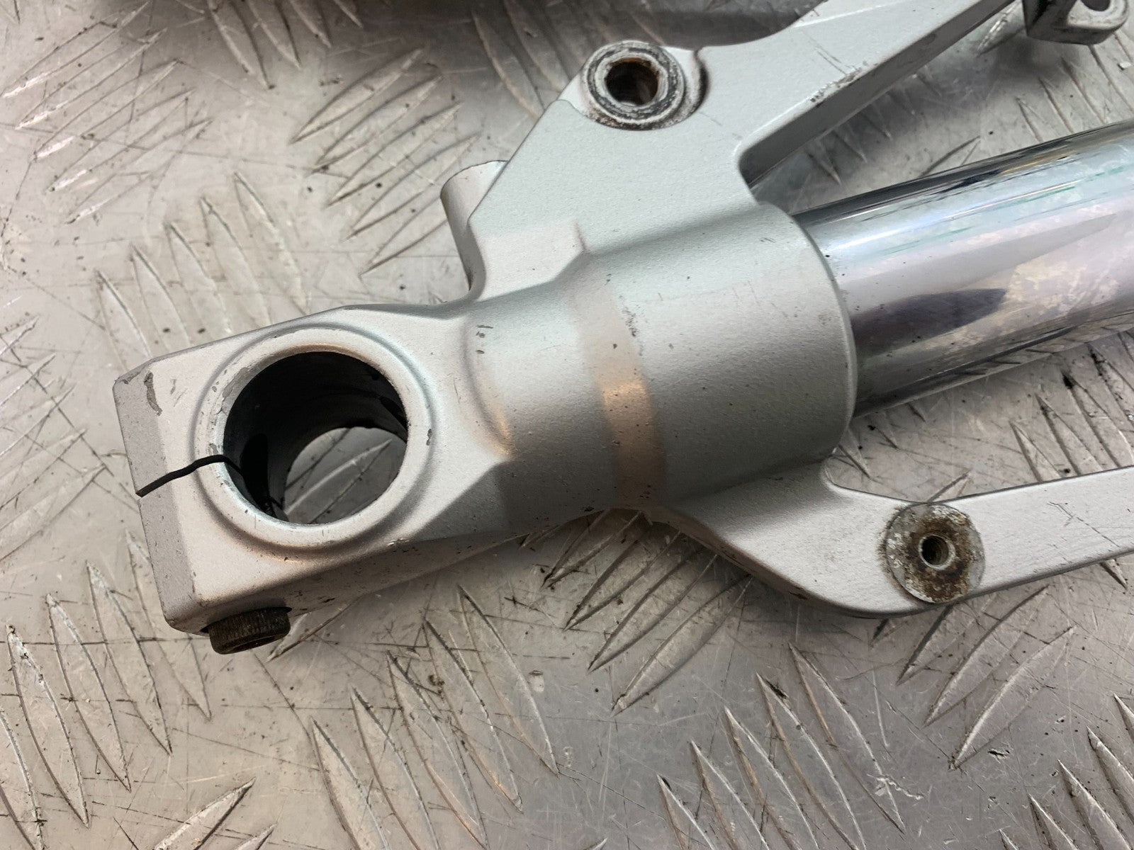 YAMAHA YZF R1 4XV FORKS  YEAR 1998-99 (CMB1291)