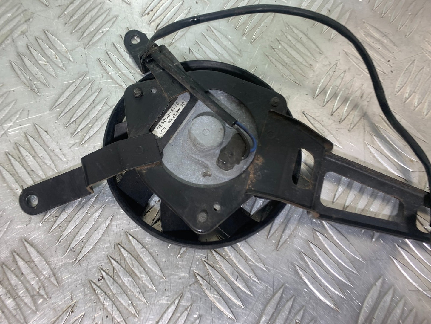 KAWASAKI GTR1400 GTR 1400 RADIATOR FAN   YEAR 2007-2009 (CMB1174)