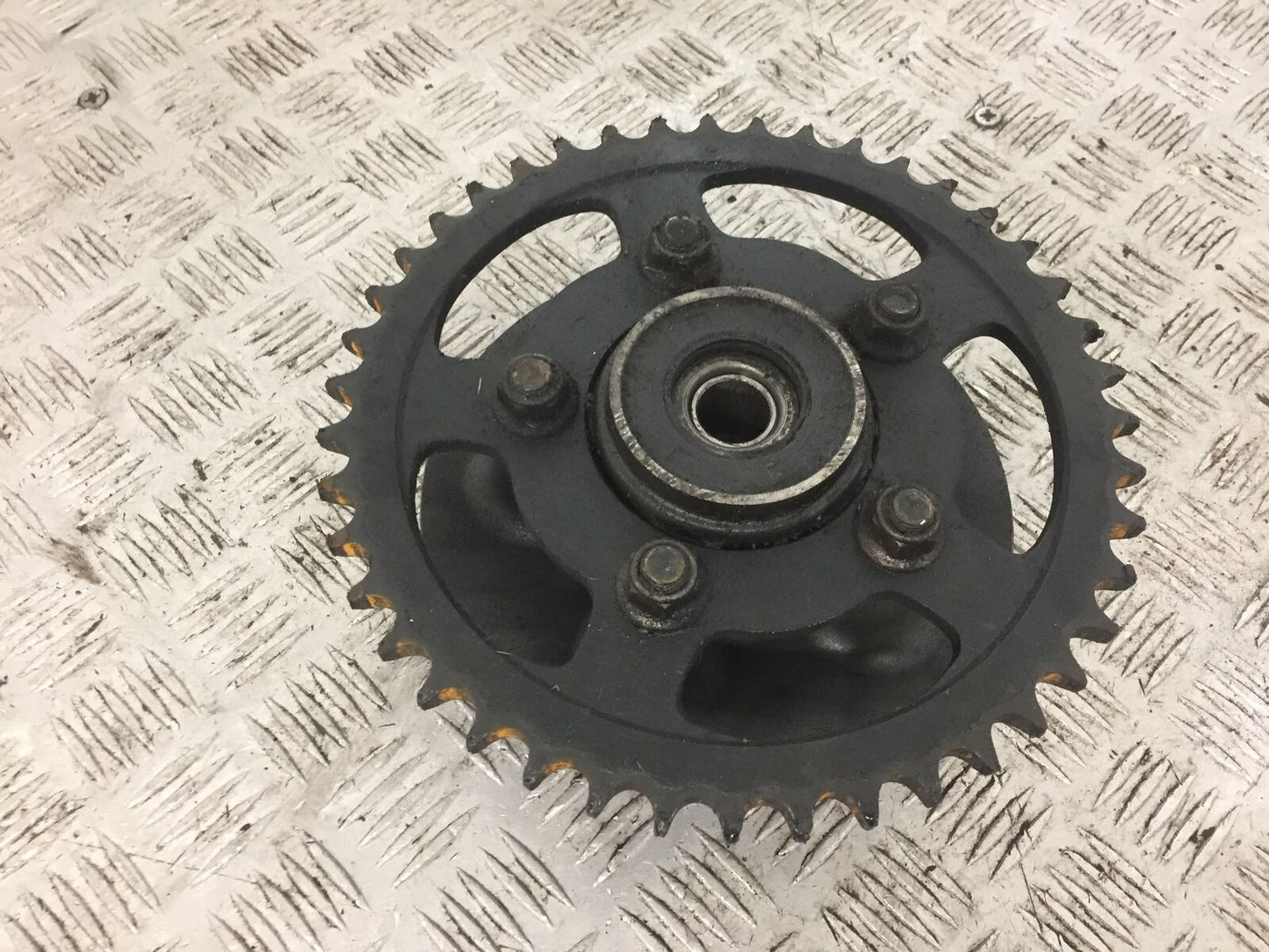 TRIUMPH TROPHY 900 REAR SPROCKET CARRIER 1993-95 (STOCK 799)