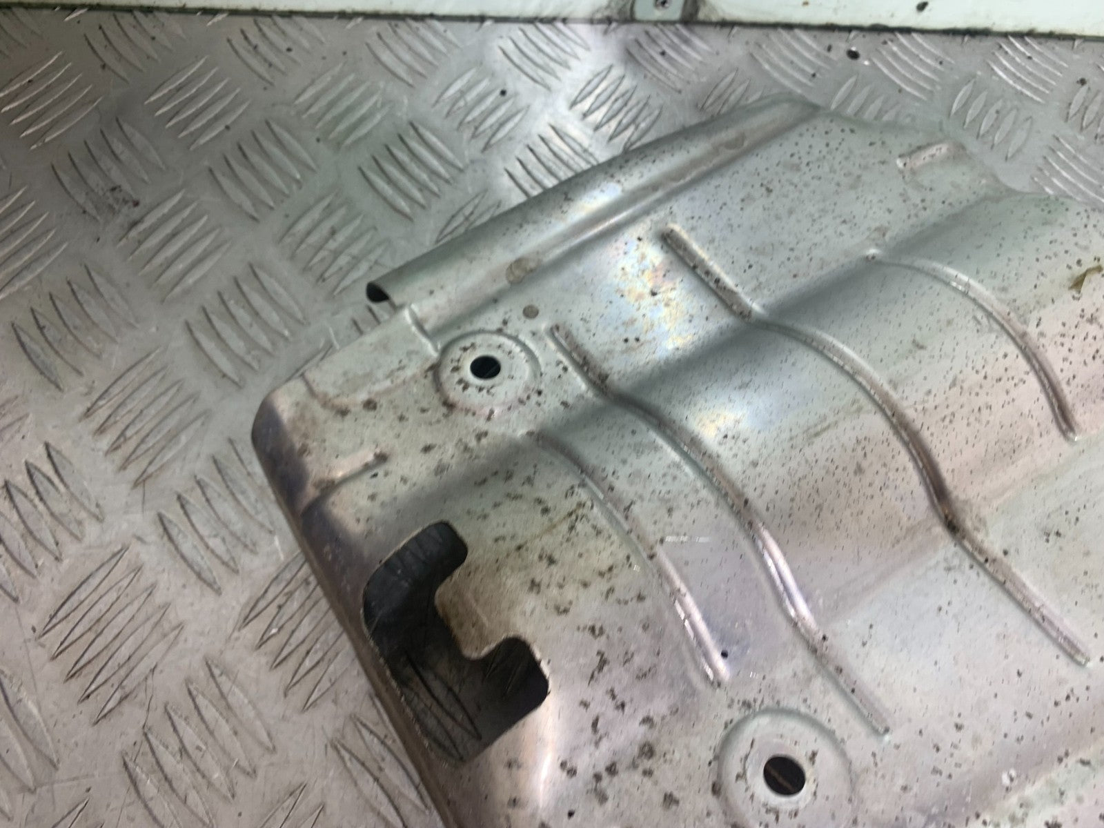 SUZUKI GSR600 GSR 600 SILENCER SHIELD  2006-2010 (CMB1177)