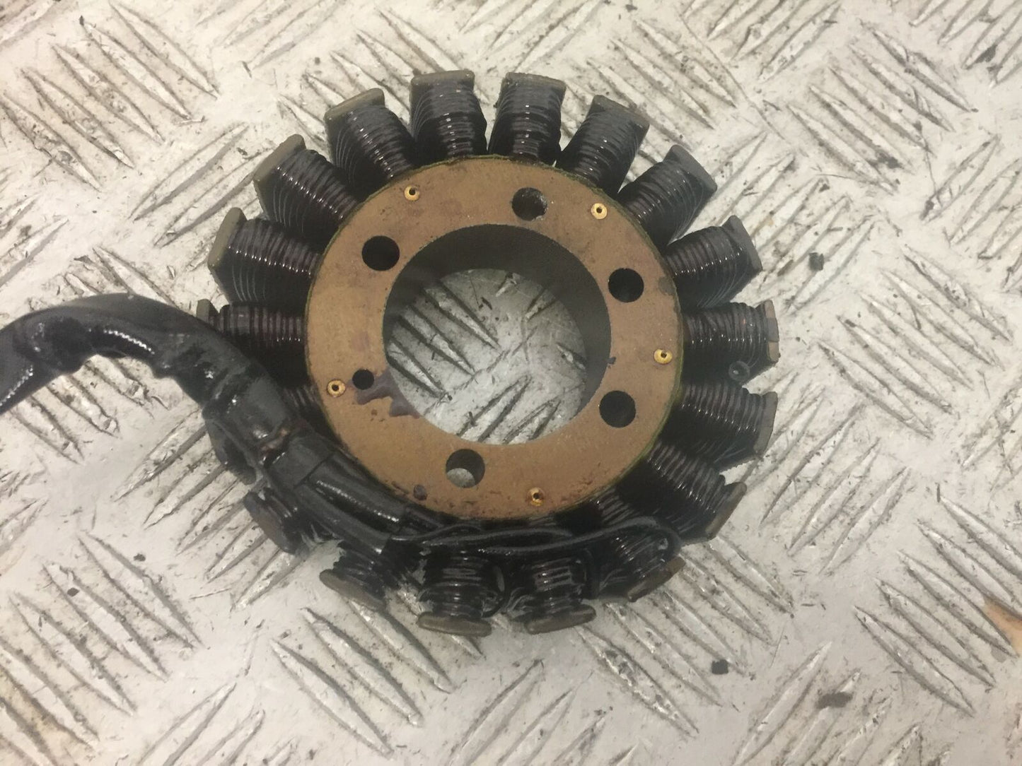 HONDA CBR1100 BLACKBIRD GENERATOR YEAR 2001 (STOCK 390)