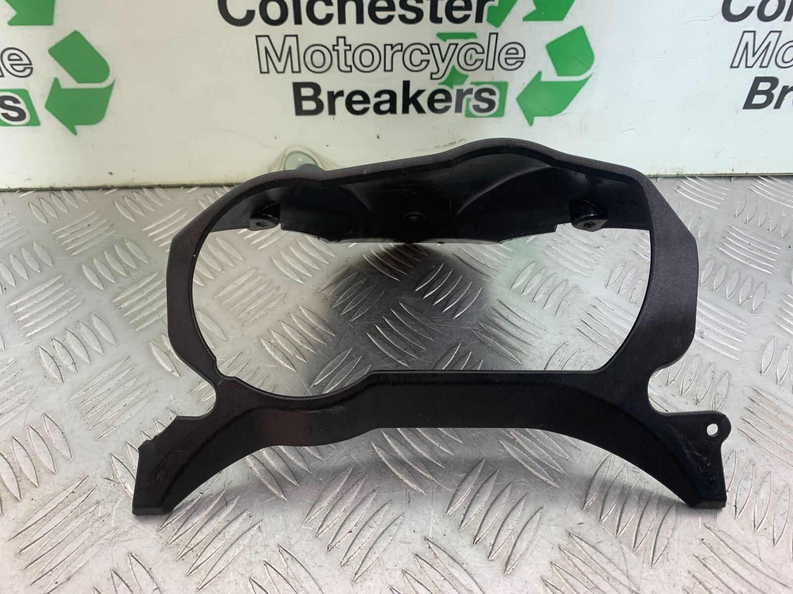 KAWASAKI Z750 Z 750 CLOCK SURROUND  YEAR 2004-2006  (CMB1104)