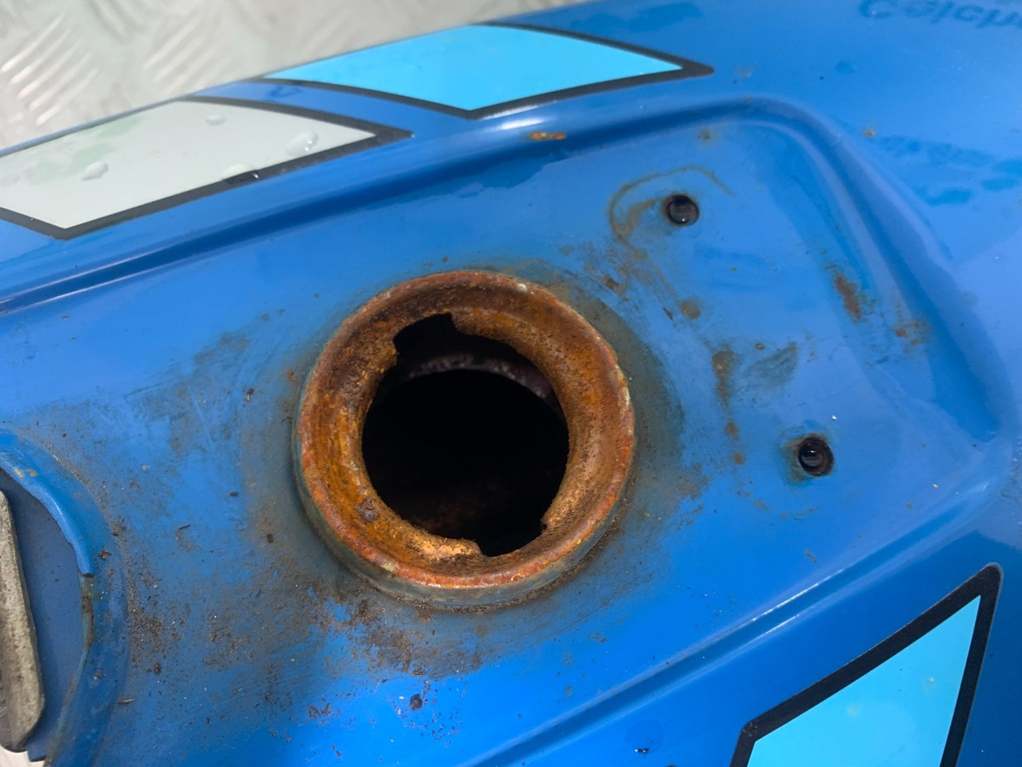 SUZUKI GP100 GP 100 PETROL TANK   YEAR 1978-1988 (CMB1259)