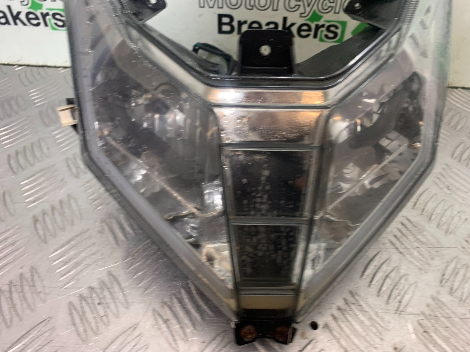 NECO ALEXONE 125 HEADLIGHT  YEAR 2016-2022  (CMB1273)