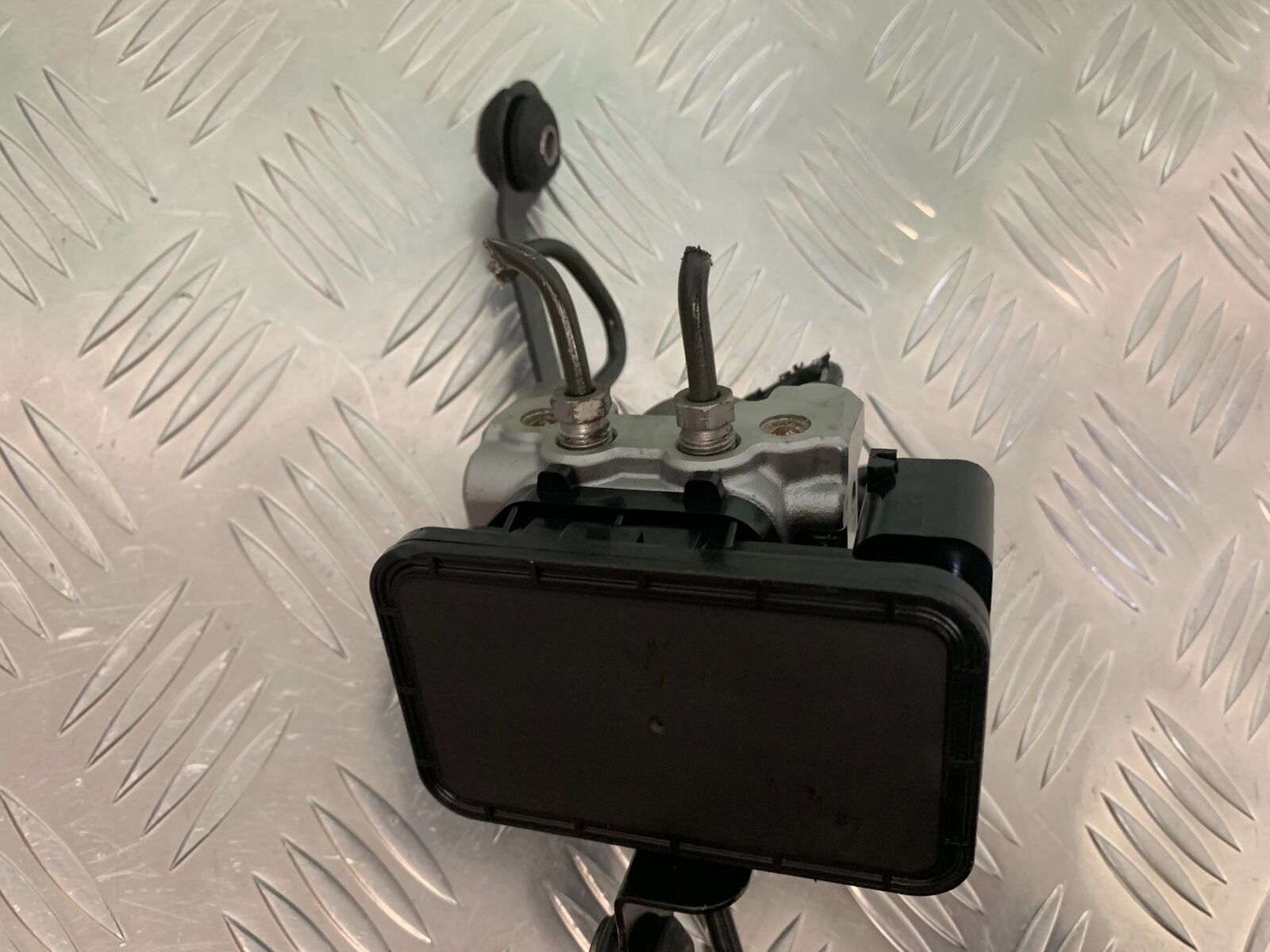 TRIUMPH TIGER 800 XCA ABS PUMP   YEAR 2015-2017 (STOCK 940)