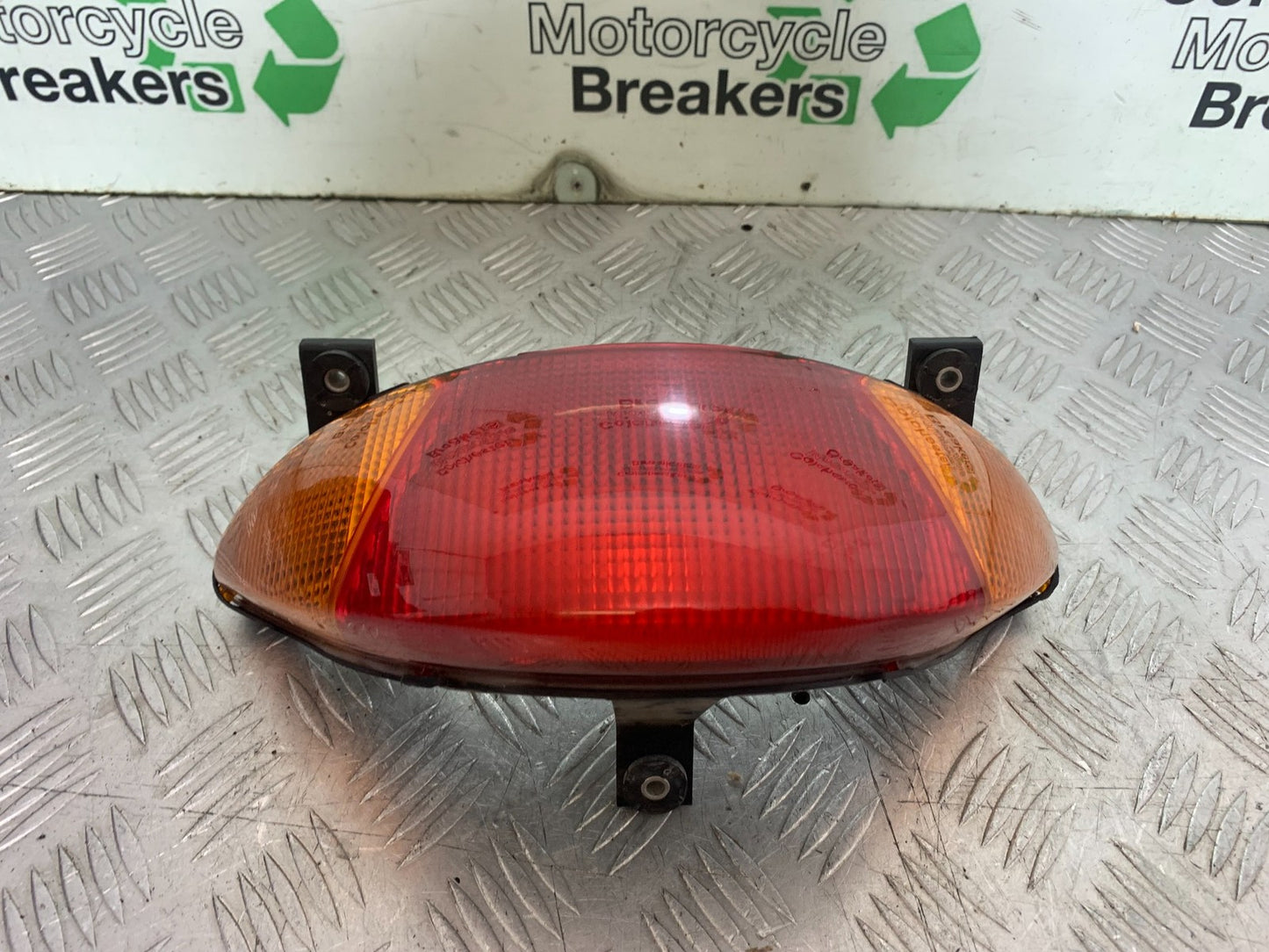 HONDA NT650 V DEAUVILLE REAR LIGHT  YEAR 1998-01(CMB1320)