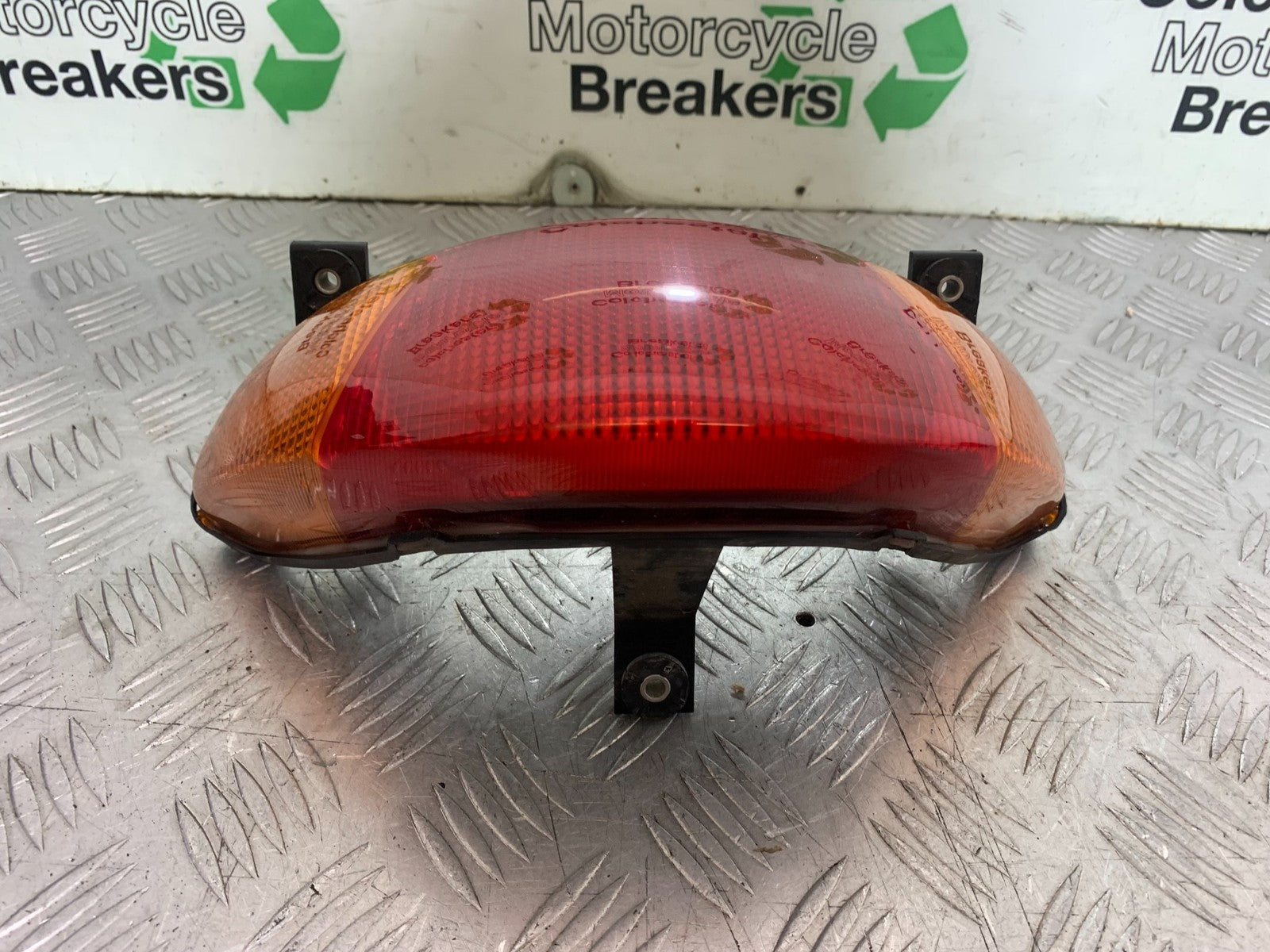 HONDA NT650 V DEAUVILLE REAR LIGHT  YEAR 1998-01(CMB1320)