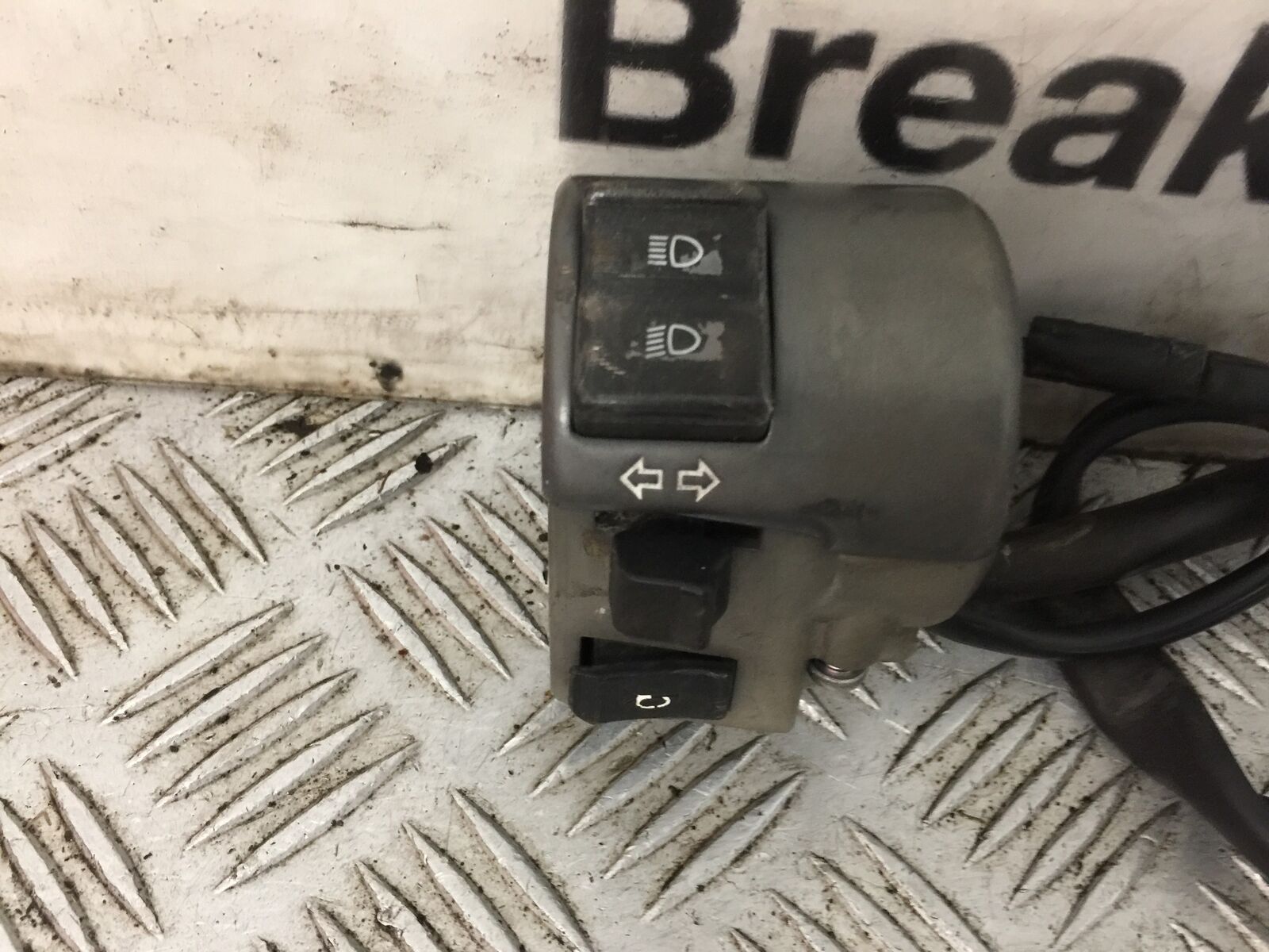 HONDA VT750 SHADOW PHANTOM LEFT SWITCH GEAR  YEAR 2014 (STOCK 761)