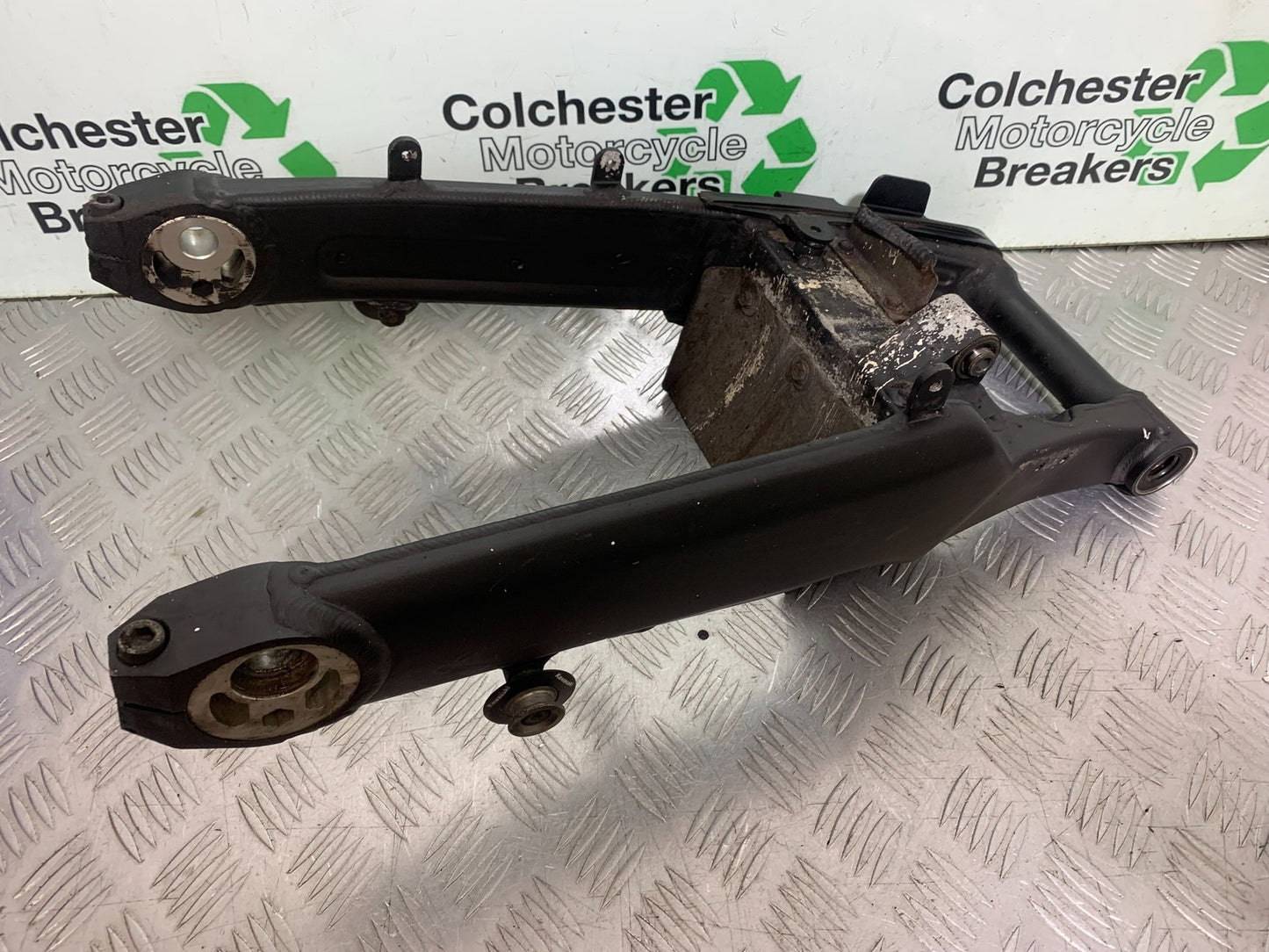 KAWASAKI Z1000 SX SWINGARM  YEAR 2014-16 (CMB1264)