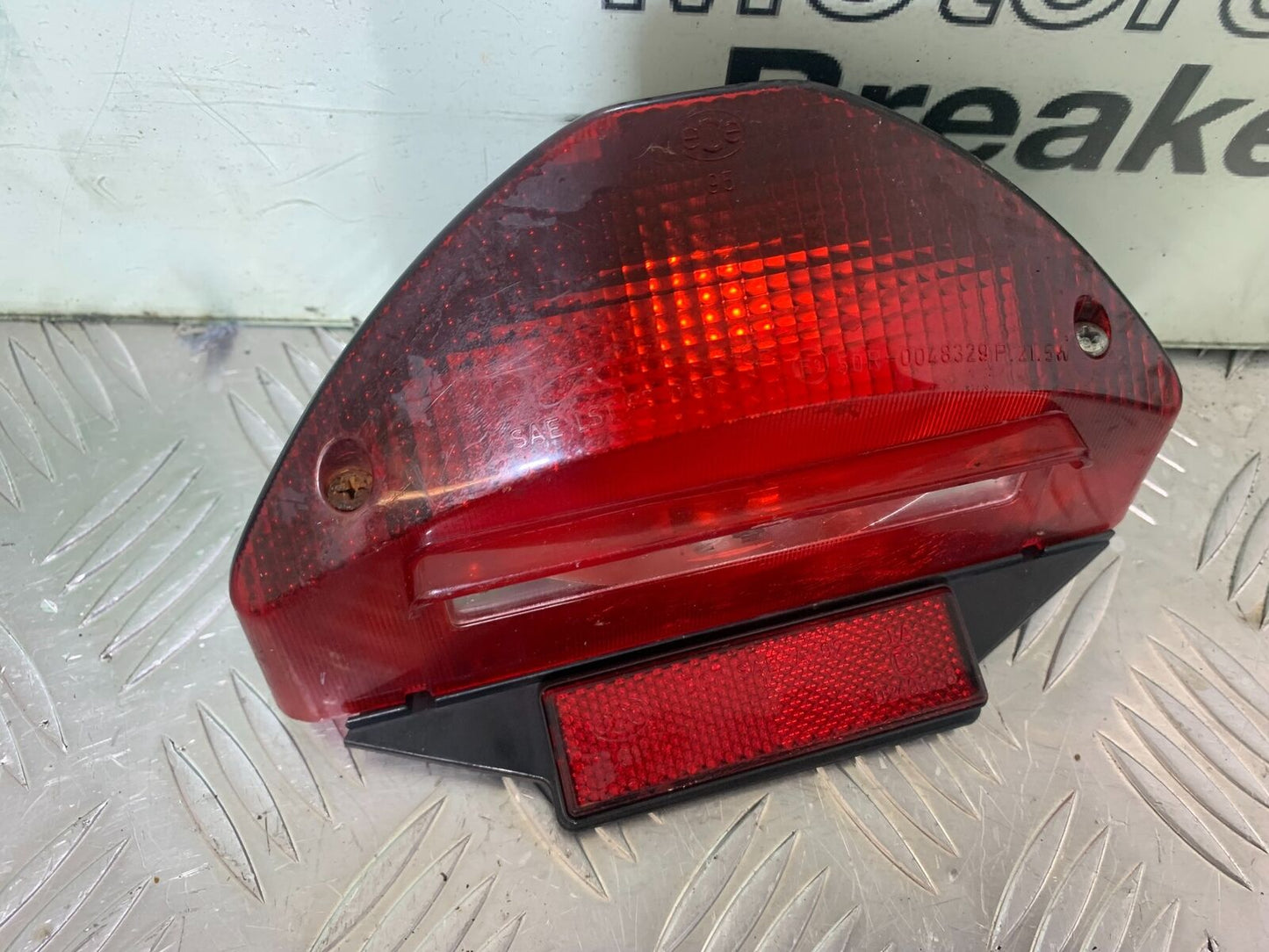 APRILIA RS50 RS 50 REAR LIGHT  YEAR 1996-1998 (CMB1132)