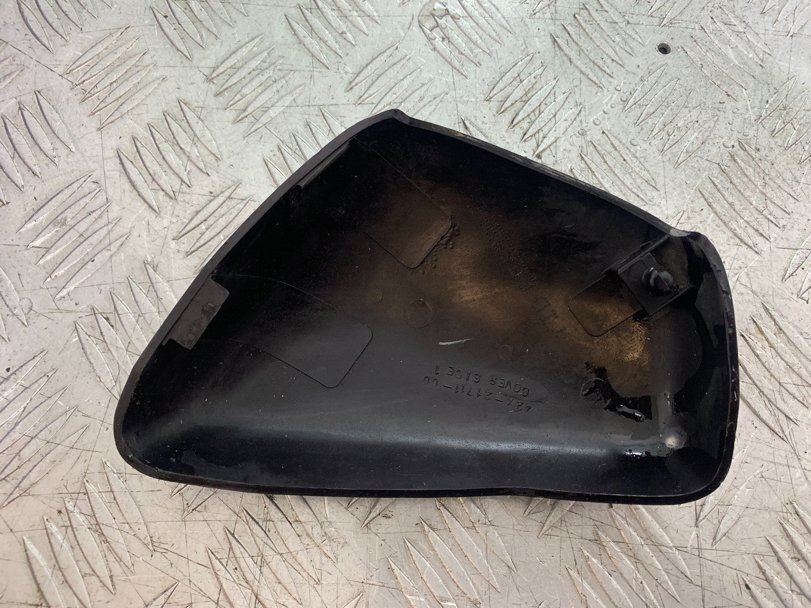 YAMAHA XV1100 XV 1100 VIRAGO LEFT SEAT PANEL 1990-1999 (CMB1243)