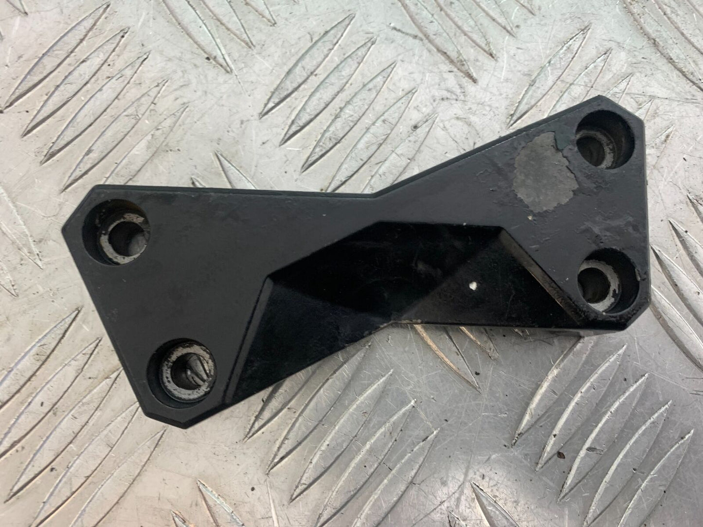 KAWASAKI Z750 Z 750 HANDLEBAR CLAMP   YEAR 2004-2006  (CMB1104)