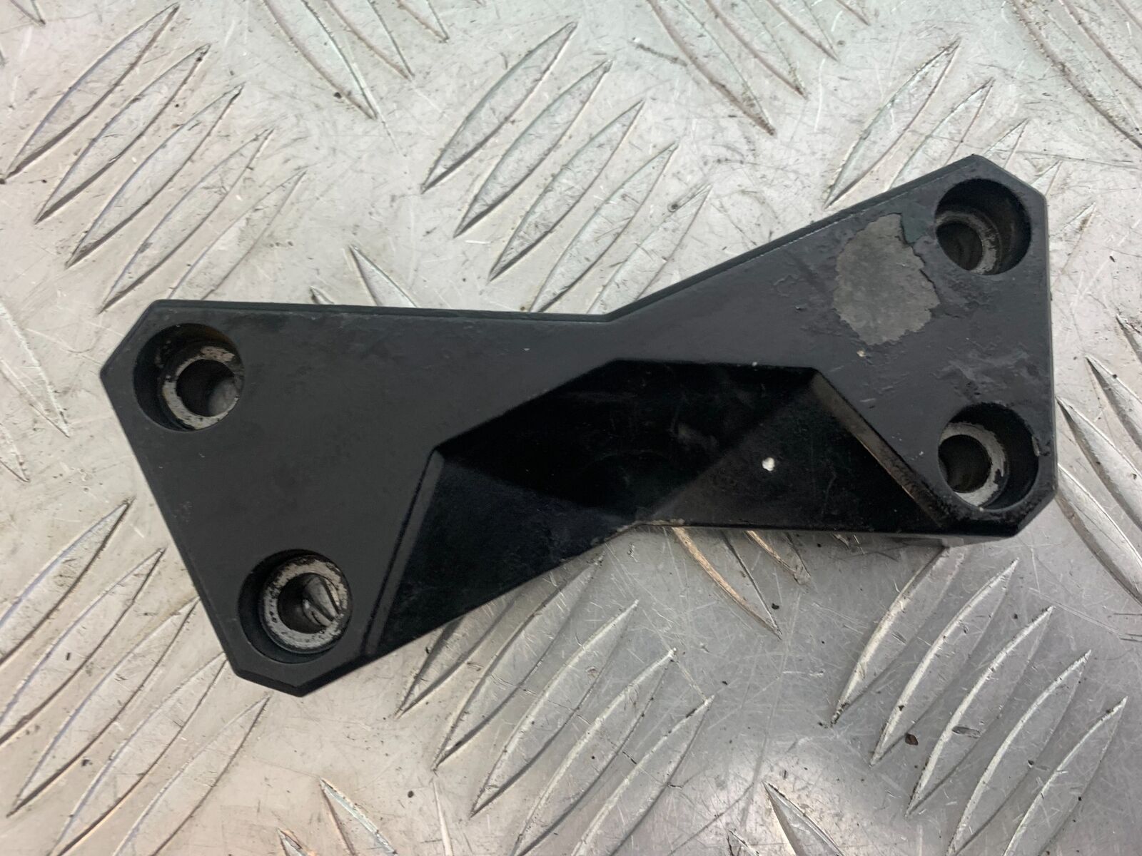 KAWASAKI Z750 Z 750 HANDLEBAR CLAMP   YEAR 2004-2006  (CMB1104)