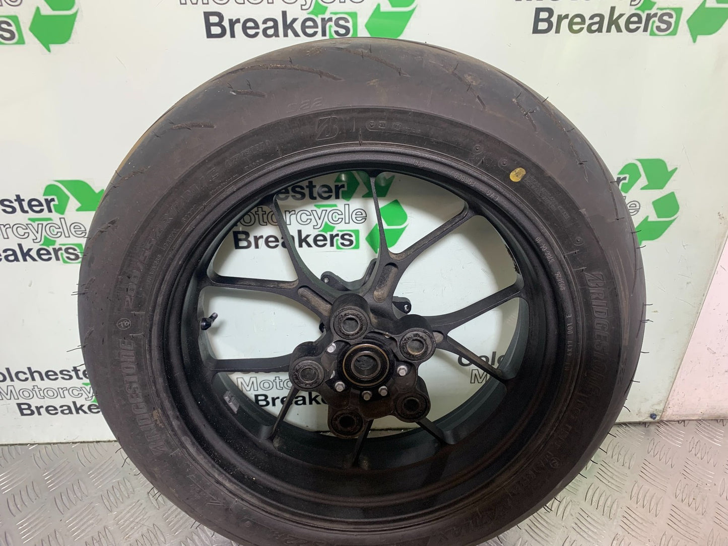 APRILIA RSV4 FACTORY REAR WHEEL  YEAR 2009-2012 (CMB1224)