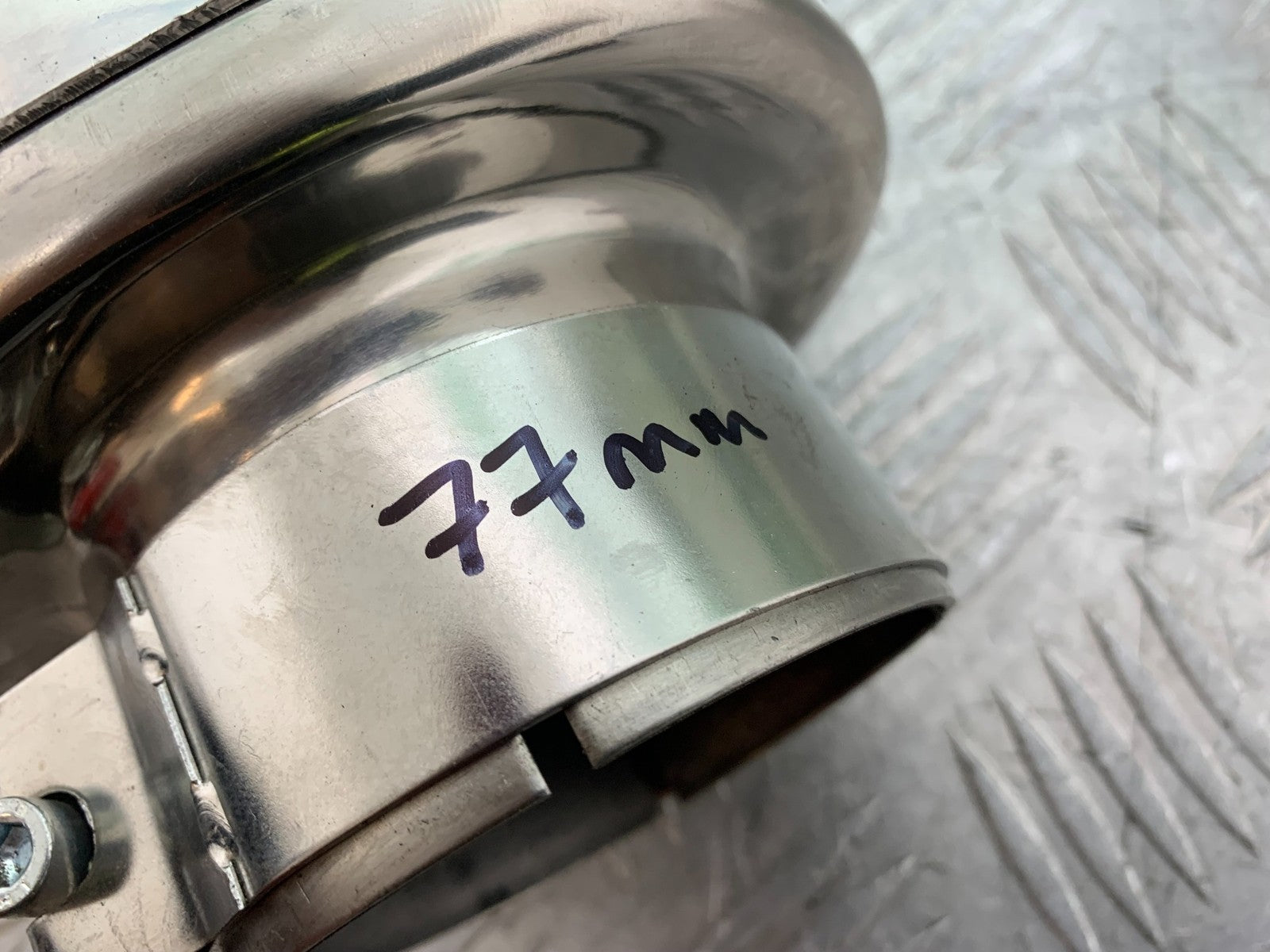 REMUS ROMULUS END CAN CARBON SILENCER SLIP ON 77mm