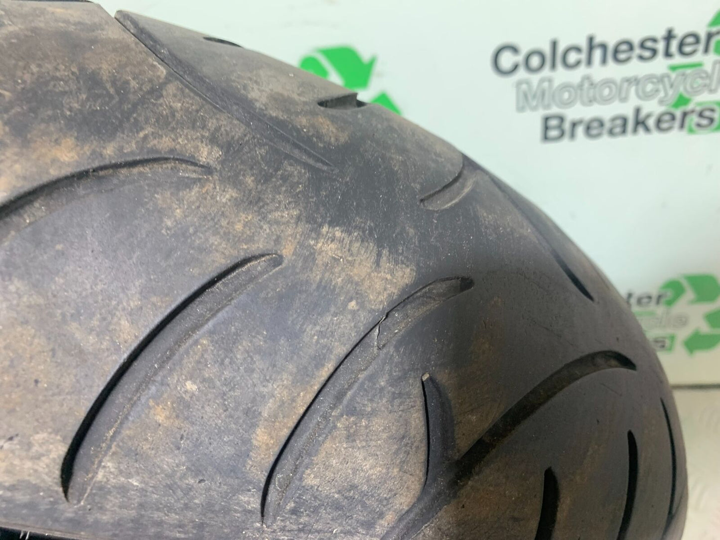 KAWASAKI Z750 ZR750 ZR-7S REAR WHEEL   YEAR 1999-05 (CMB1135)