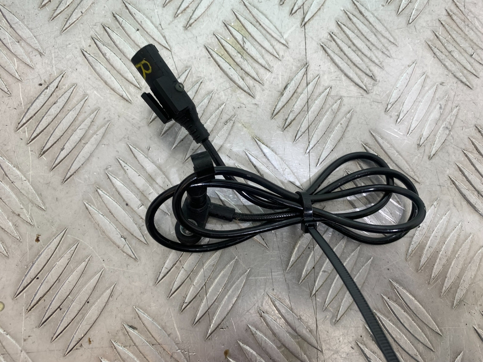 BMW M1000 R REAR ABS SENSOR  YEAR 2023-2024 (CMB1140)