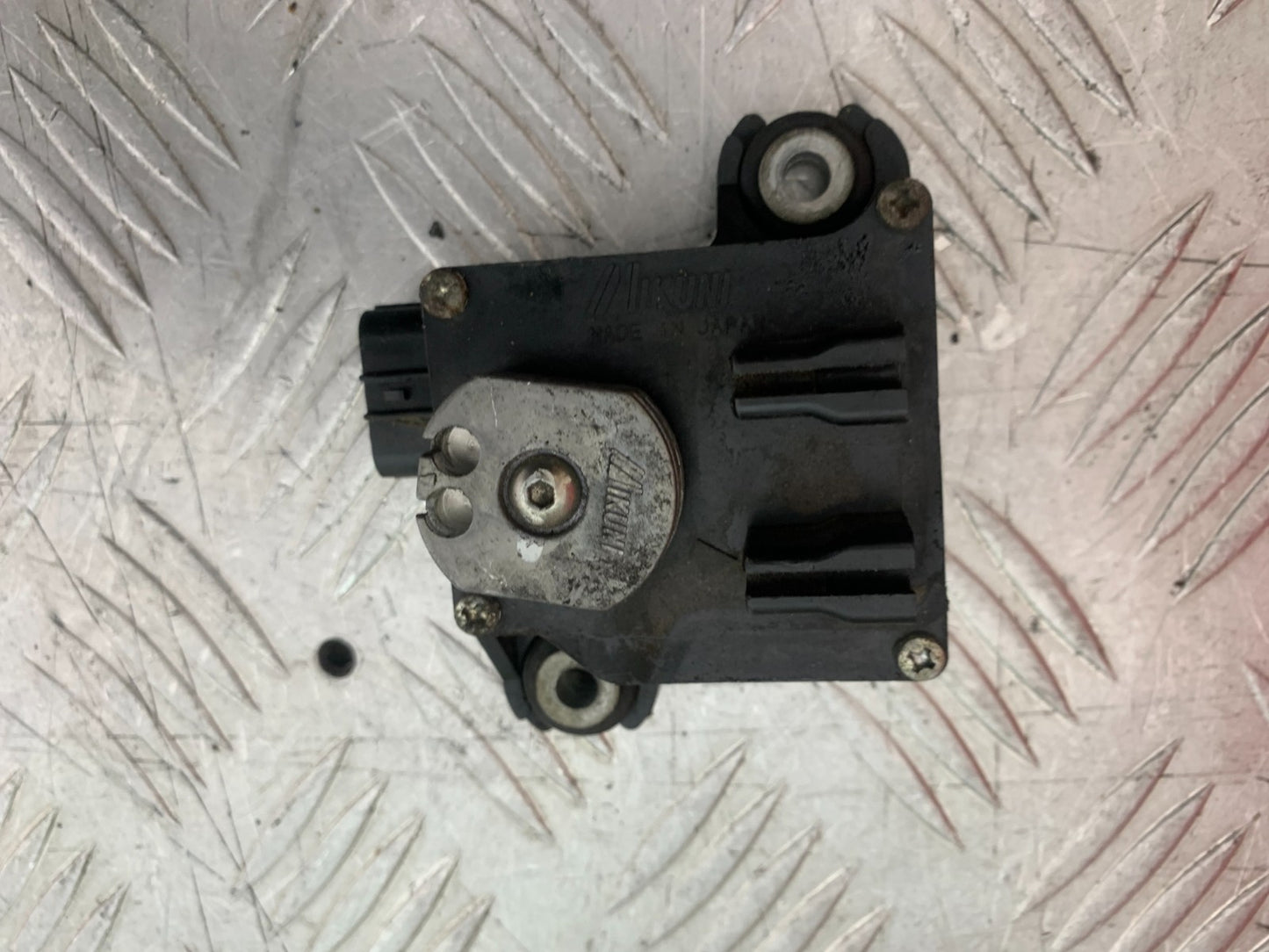 APRILIA TUONO 1000 V4R EXHAUST SERVO MOTOR   YEAR 2011-13  (CMB1331)