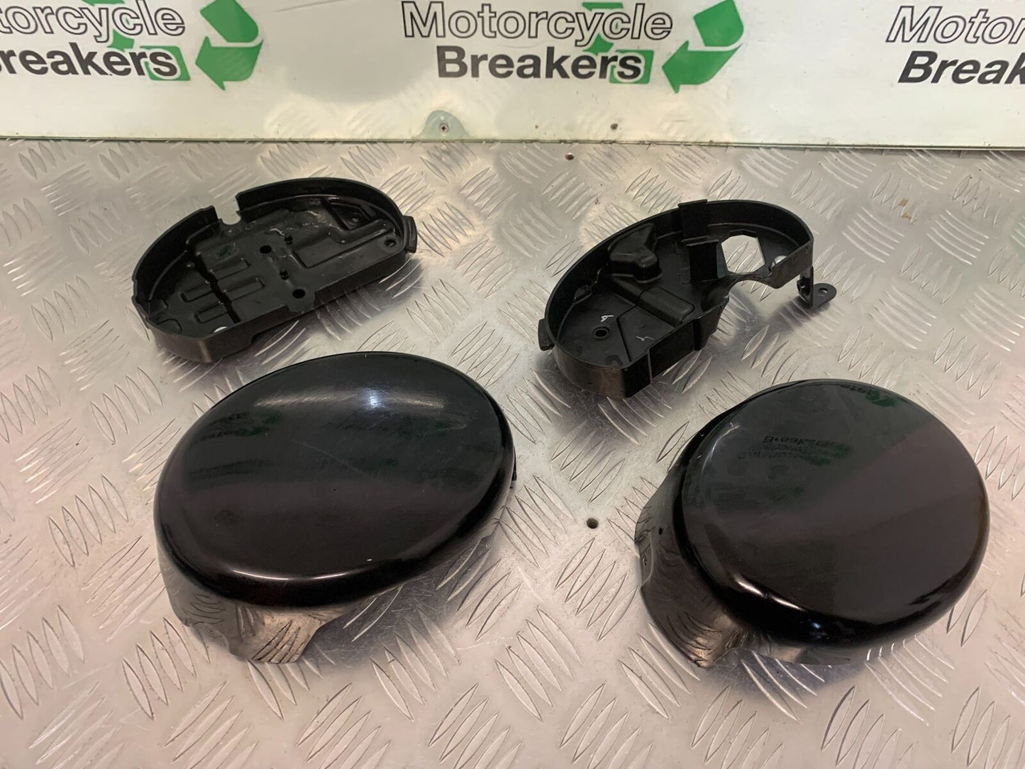 ROYAL ENFIELD 350 CLASSIC LEFT AND RIGHT SIDE COVERS YEAR 2022 (STOCK 967)