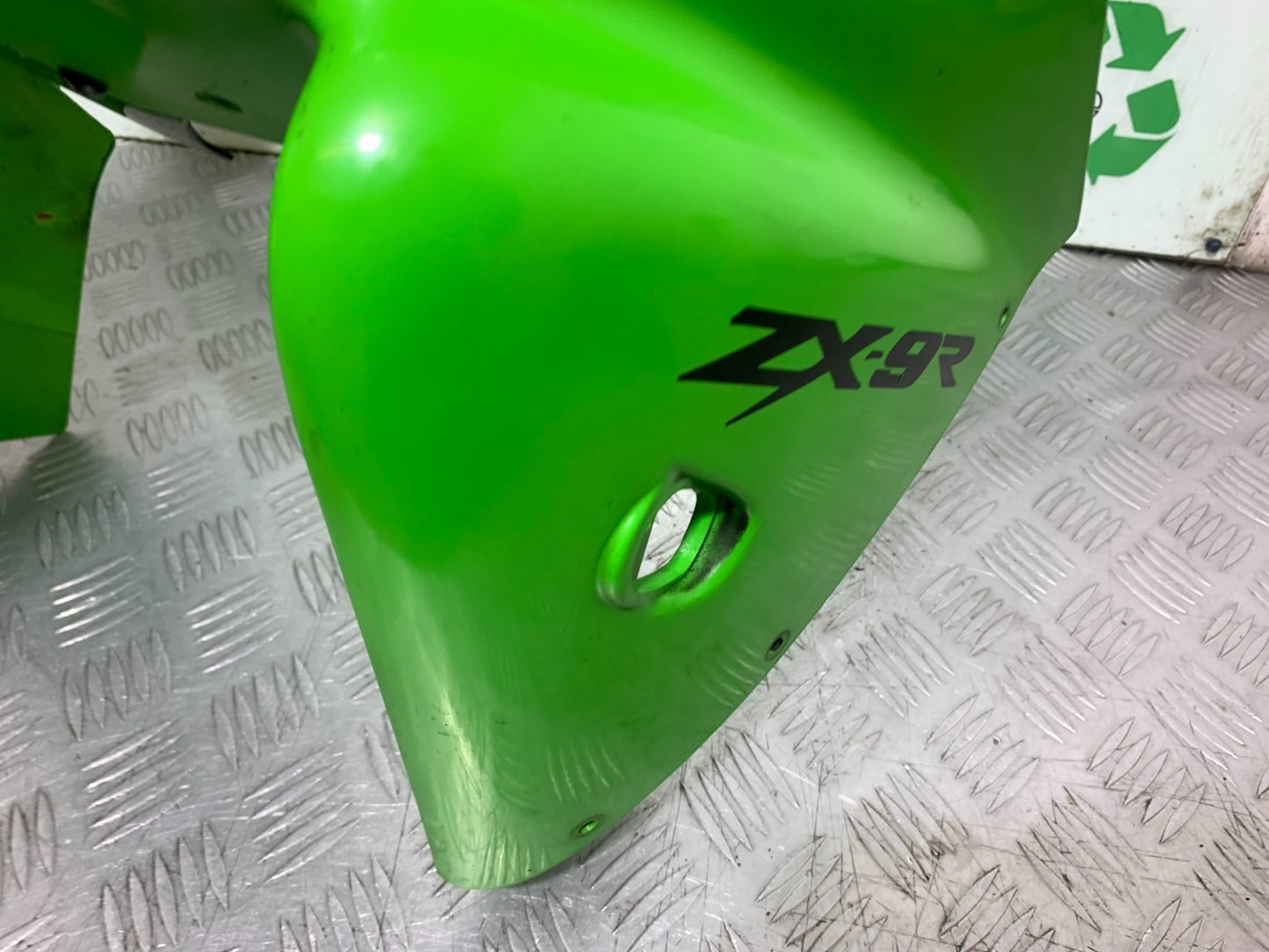 KAWASAKI ZX9R ZX9 R TOP FAIRING  YEAR 1998-1999 (CMB1329)
