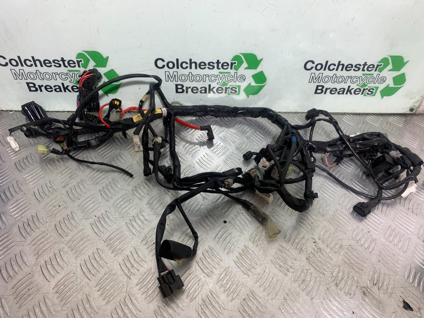 YAMAHA YZF R7 WIRING LOOM    YEAR 2022-2025 (CMB1255)
