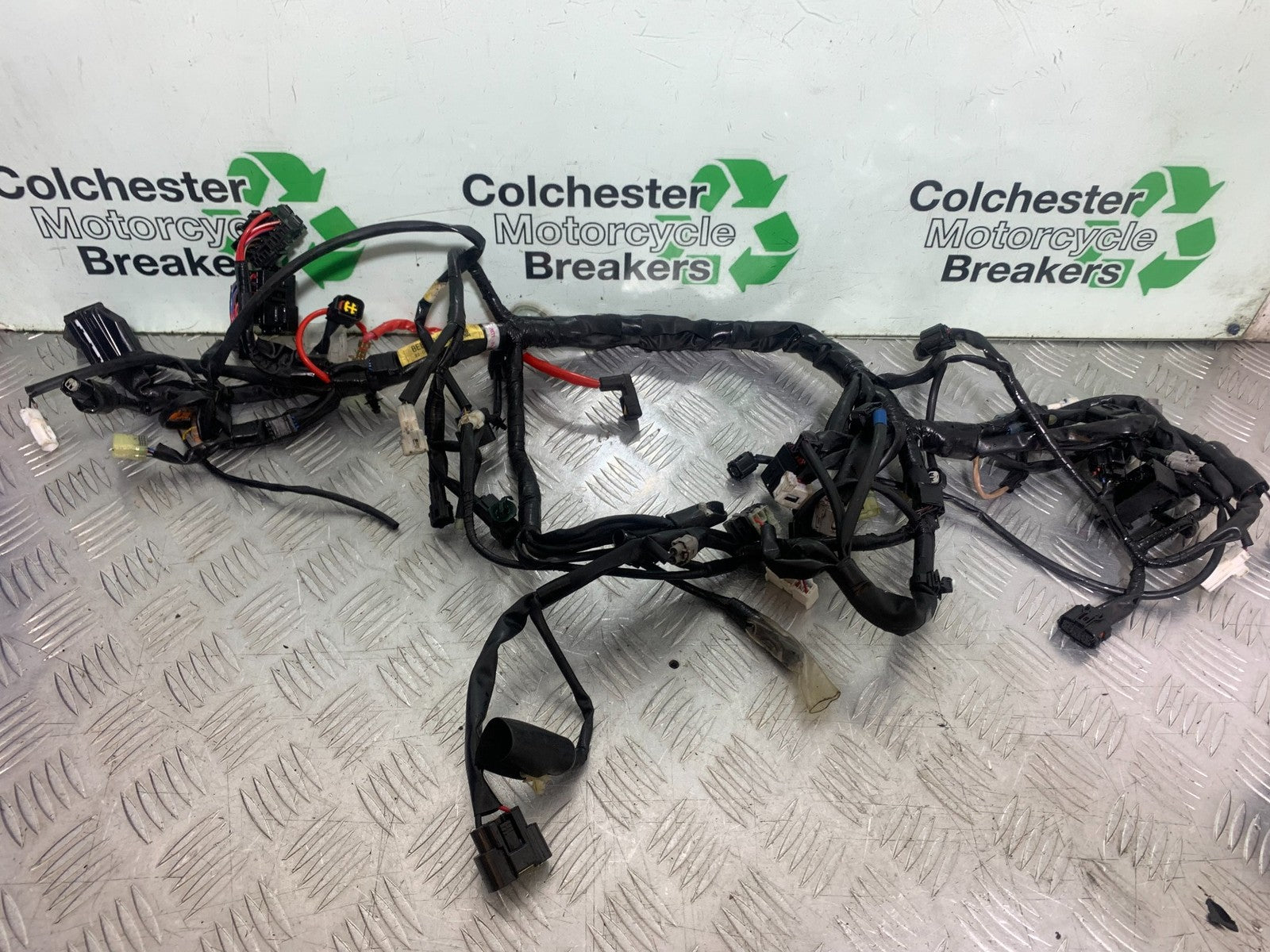 YAMAHA YZF R7 WIRING LOOM    YEAR 2022-2025 (CMB1255)