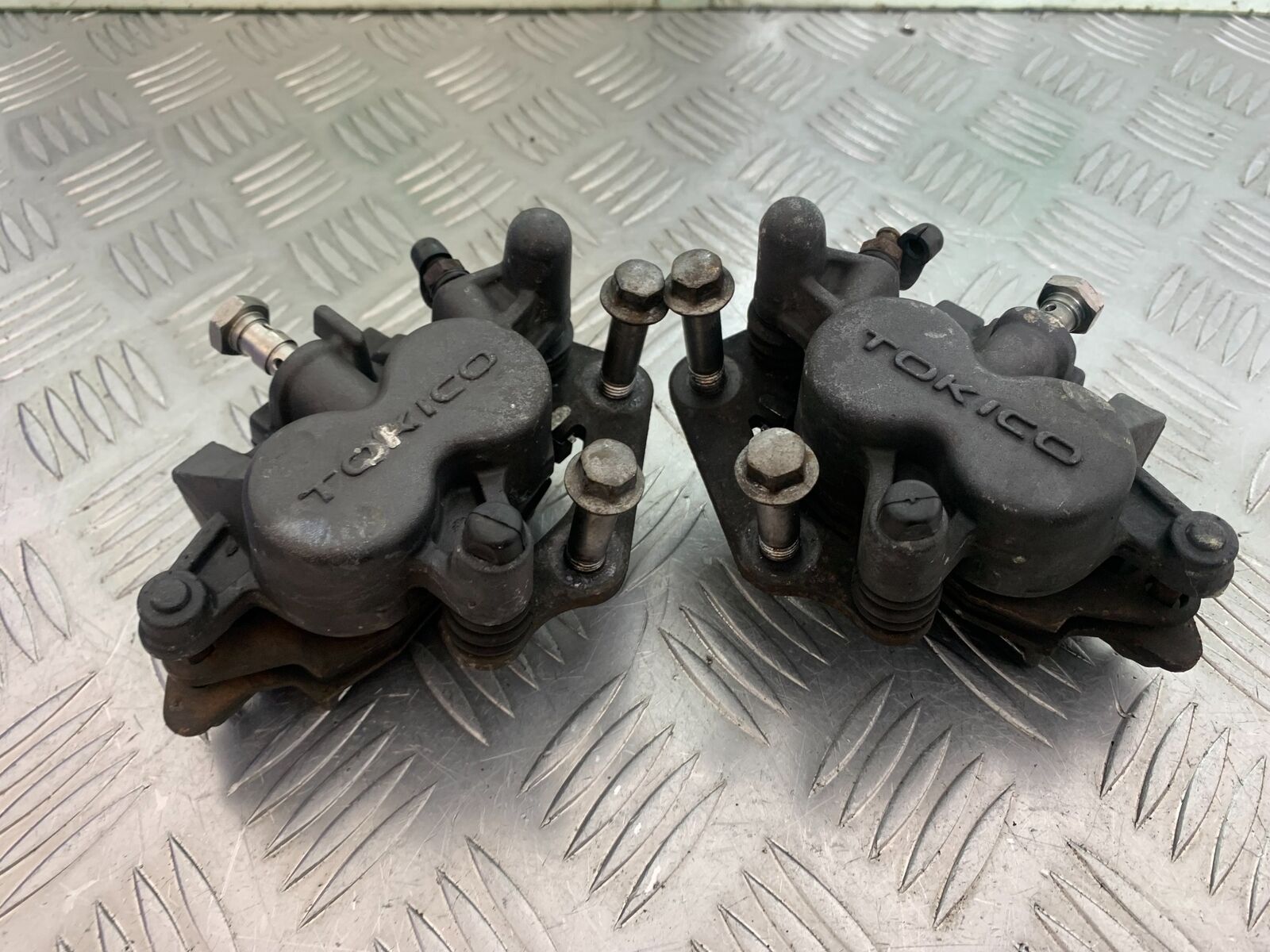 KAWASAKI Z750 Z 750 FRONT CALIPERS  YEAR 2004-2006  (CMB1104)