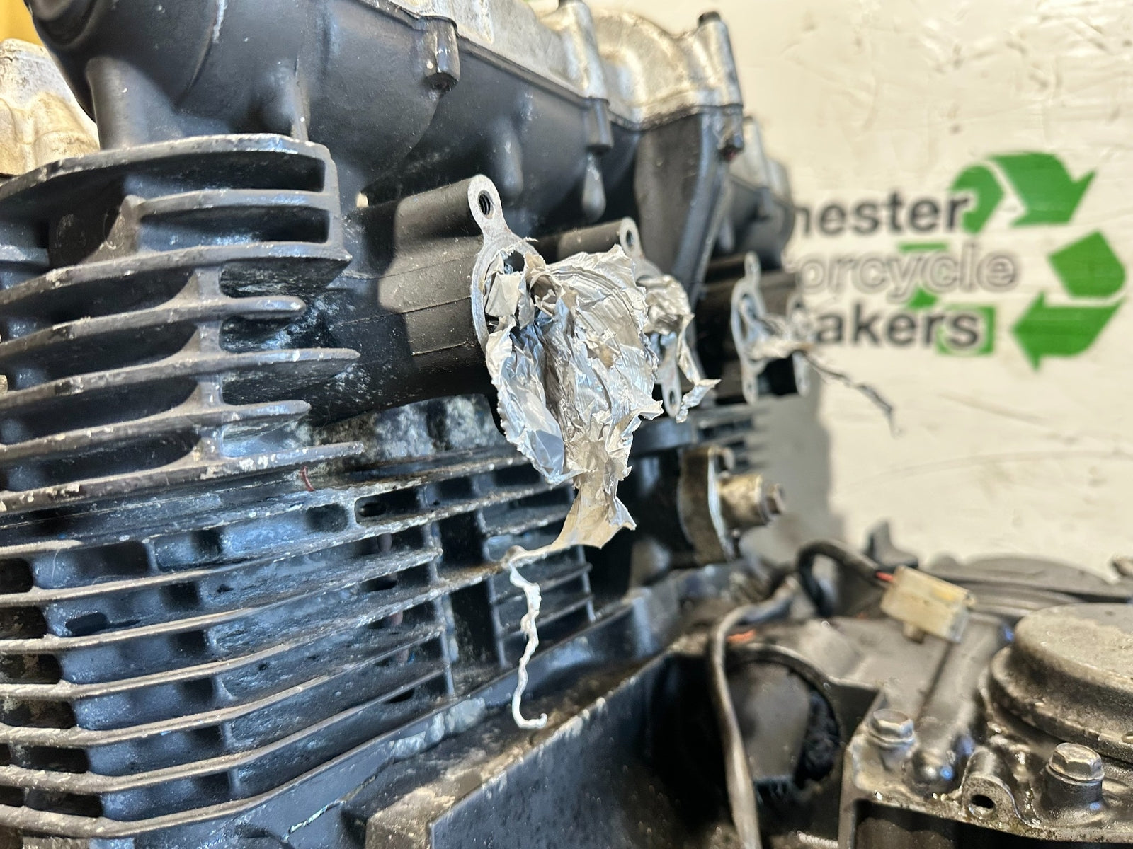 KAWASAKI Z750 ZR750 ZR-7S ENGINE YEAR 1999-05 (CMB1135)