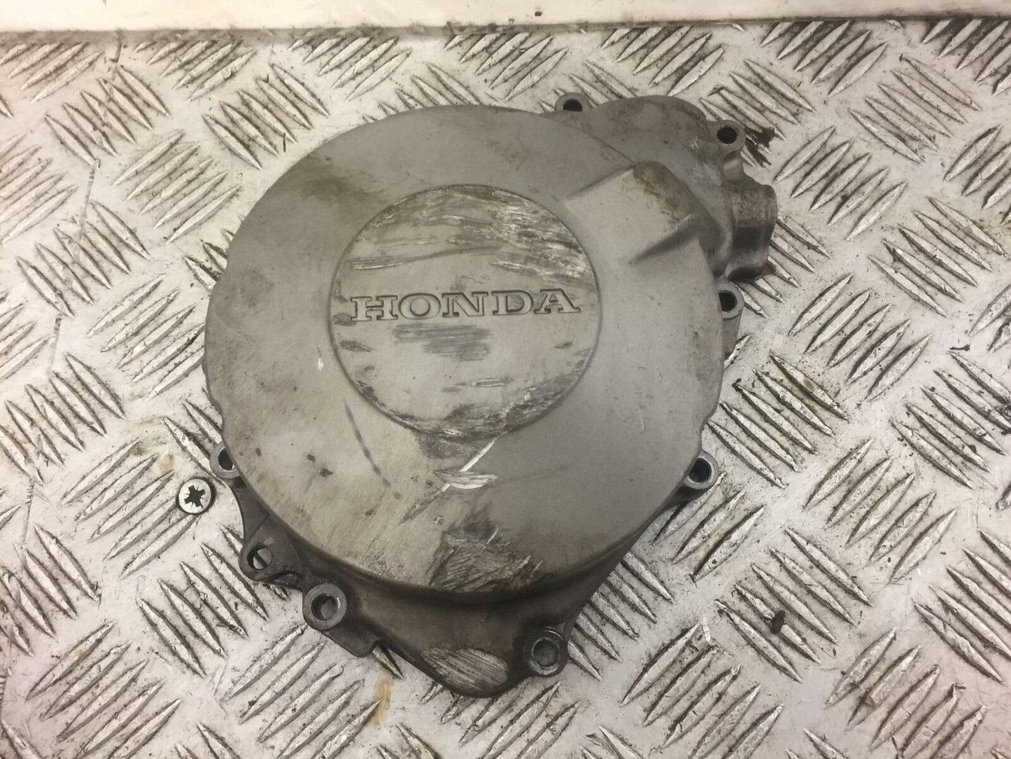 HONDA CB600 CB 600 HORNET GENERATOR COVER YEAR 2001 (STOCK 366)
