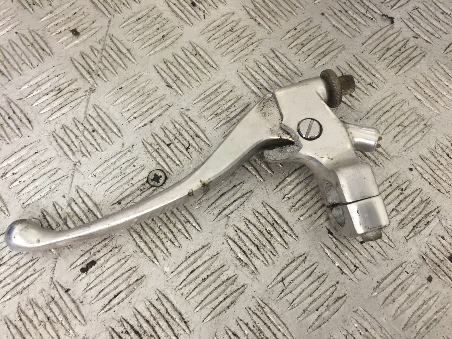 HONDA VTX1300 S CLUTCH LEVER AND BRACKET  YEAR 2004-09 (STOCK 749)