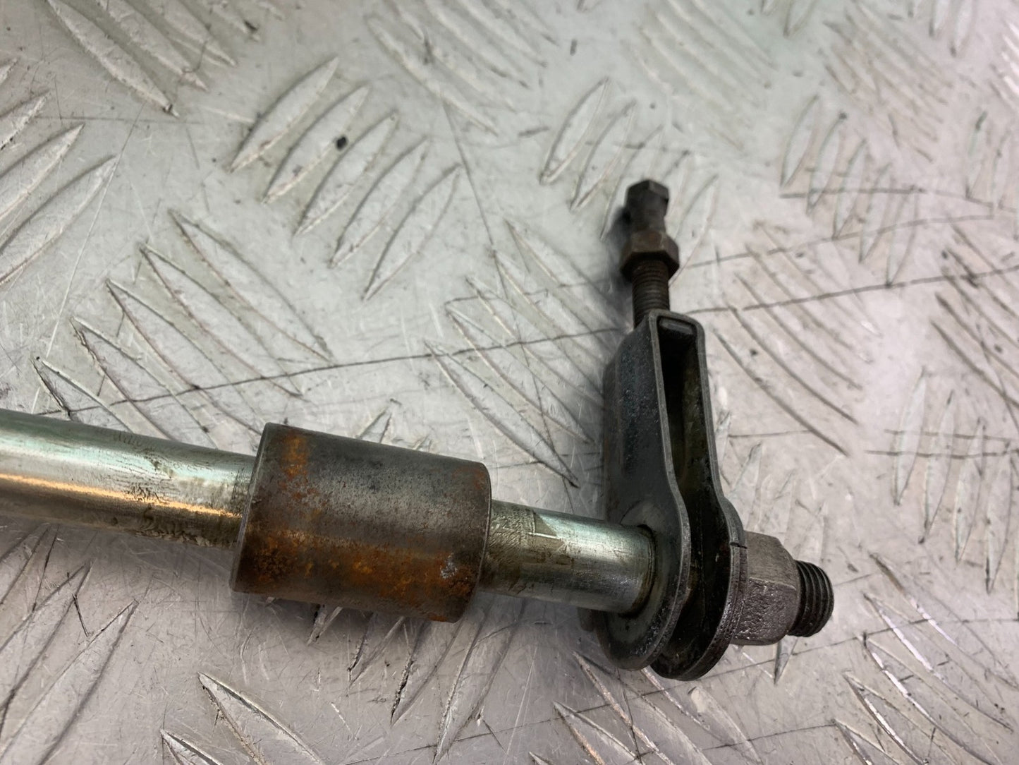 YAMAHA YBR125 YBR 125 REAR WHEEL SPINDLE  YEAR 2010-2017 (CMB1252)
