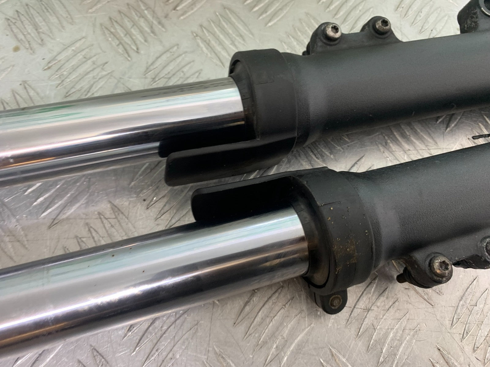TRIUMPH 1050 SPRINT ST FORKS 2003-2011 (CMB1285)