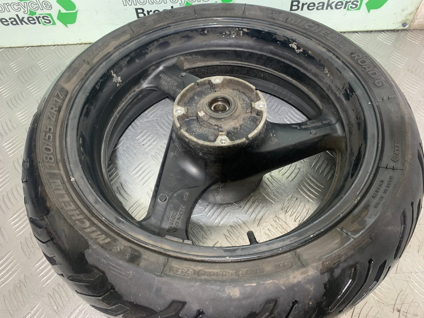 HONDA CBR600 CBR 600 FX FY REAR WHEEL  YEAR 1999-2000 (CMB1287)