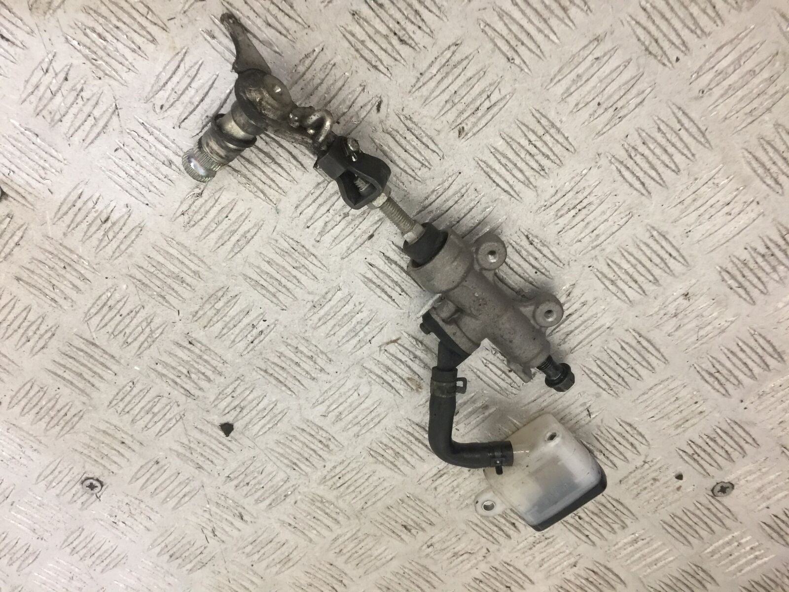 HONDA CRF1000 (DCT) AFRICA TWIN REAR MASTER CYLINDER   YEAR 2019 (STOCK 835)