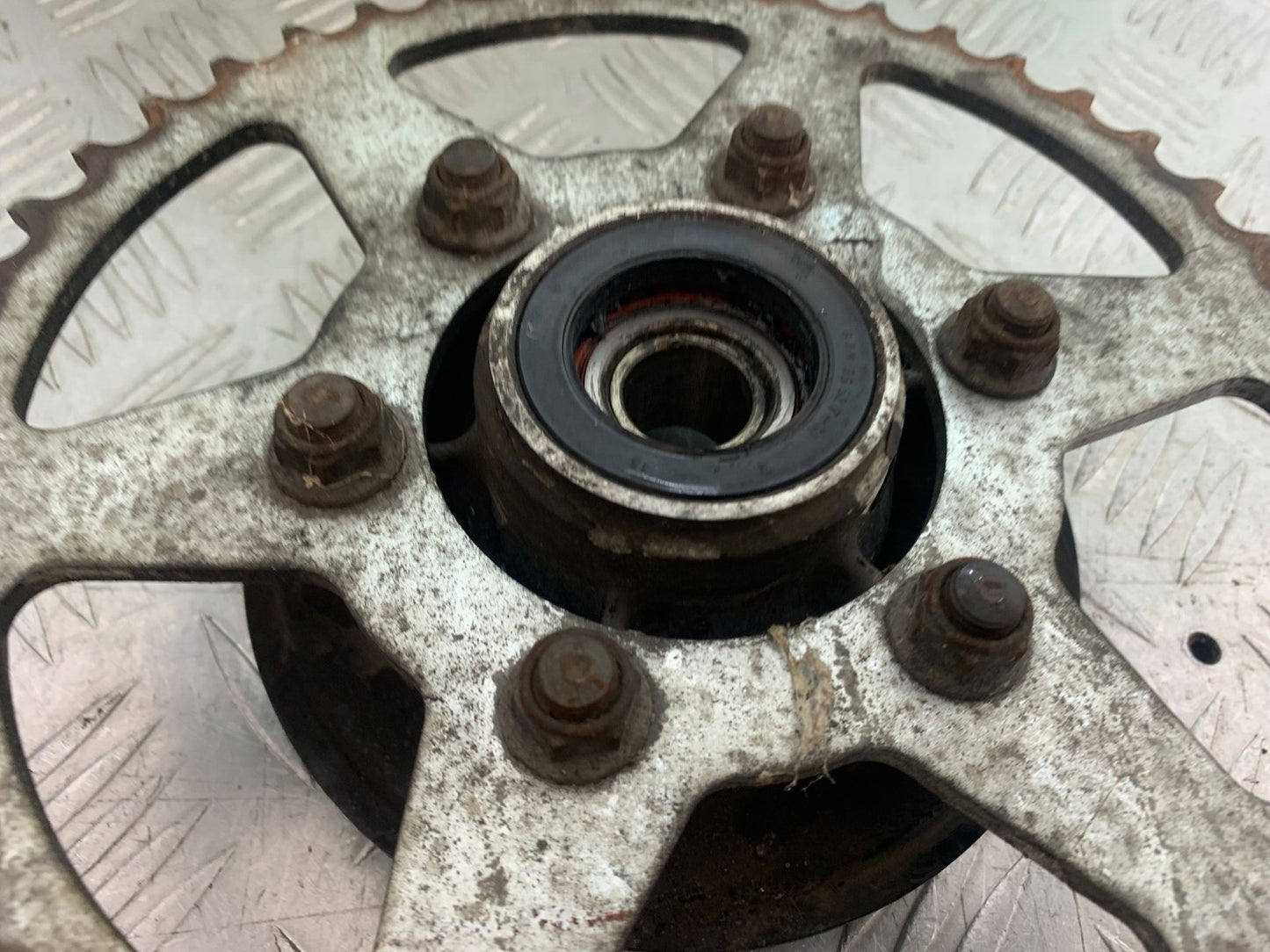 KAWASAKI ER6 F ER6F SPROCKET CARRIER   YEAR 2005-2008 (CMB1277)