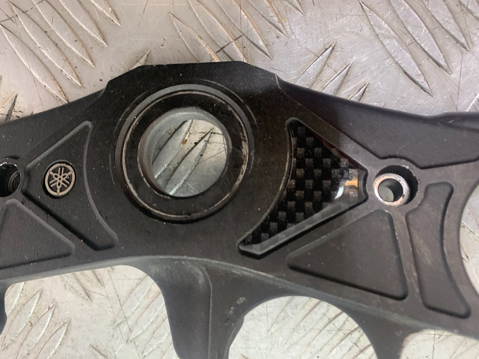YAMAHA YZF R1 14 B BIG BANG TOP YOKE   2009-14 (CMB1175)