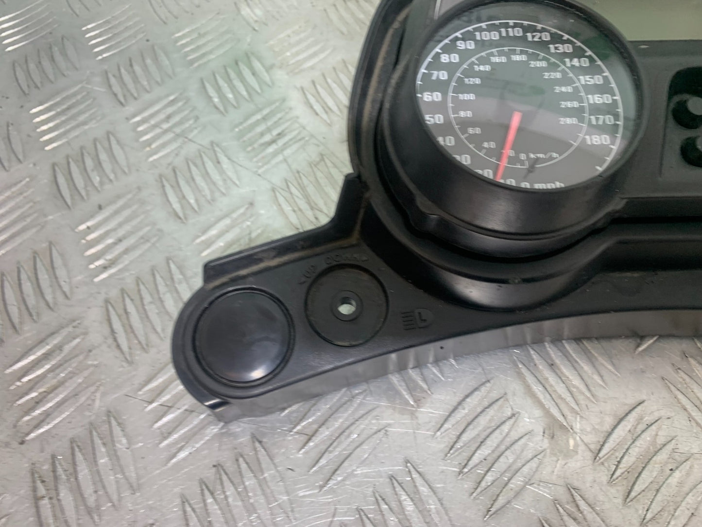 KAWASAKI GTR1400 GTR 1400 CLOCKS SPEEDO DASH  YEAR 2007-2009 (CMB1174)