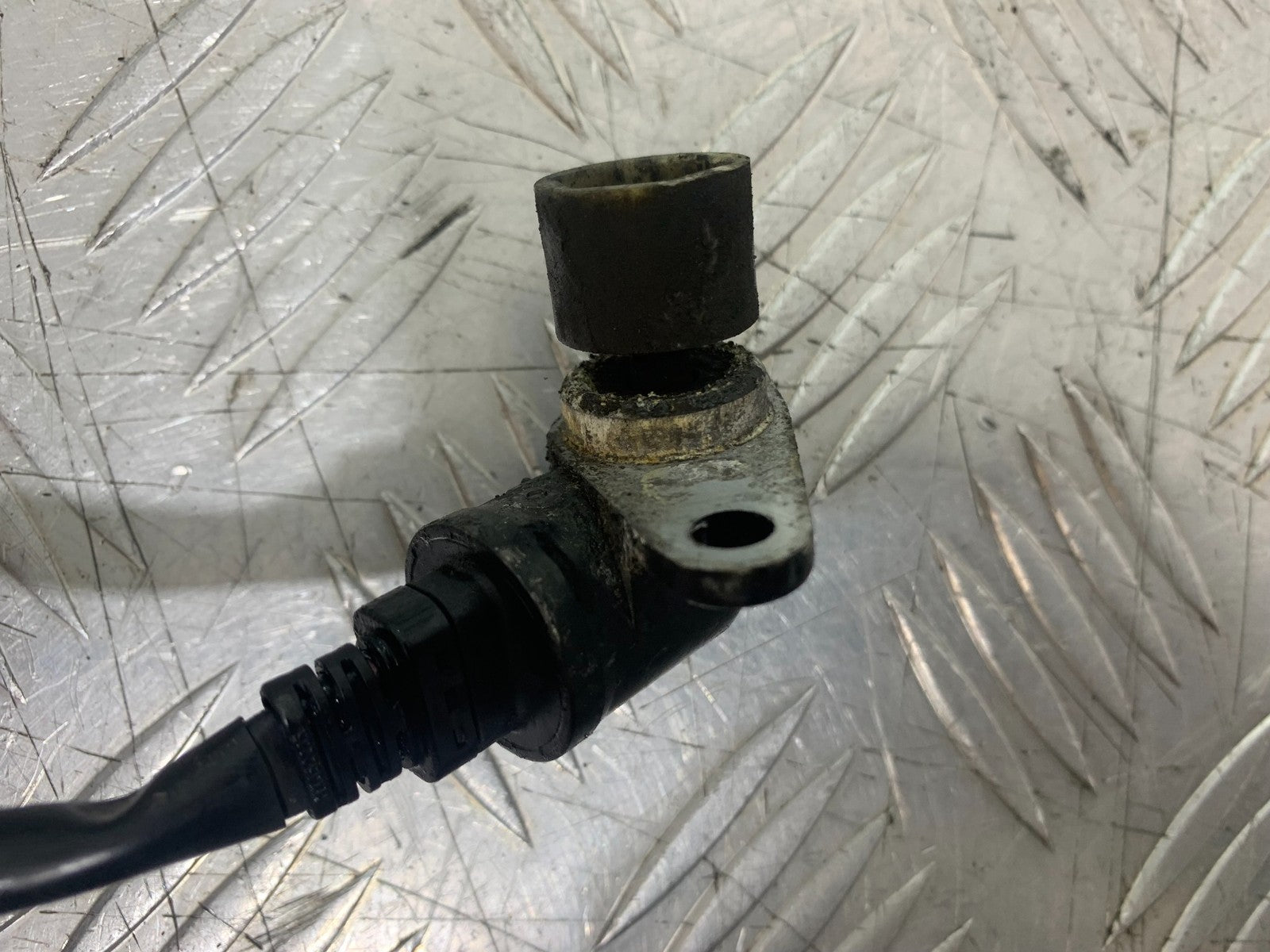 HONDA VFR800 PRE V-TEC SPEEDO SENSOR  YEAR 1998-2001 (CMB1233)