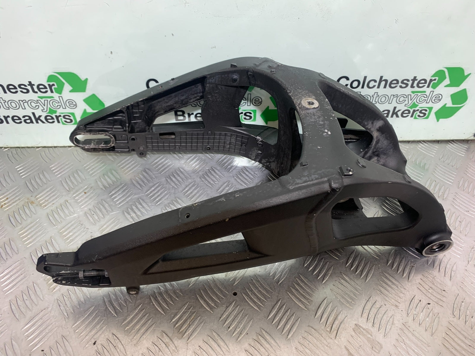 KAWASAKI ZX10R ZX 10R SWINGARM   YEAR 2011-2015 (CMB1154)