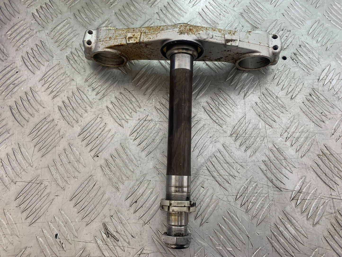 SUZUKI GSR600 GSR 600 BOTTOM YOKE   2006-2010 (CMB1177)