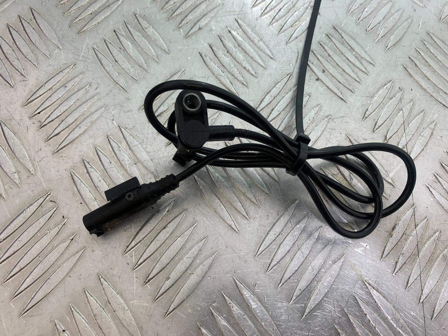 BMW M1000 R REAR ABS SENSOR  YEAR 2023-2024 (CMB1140)