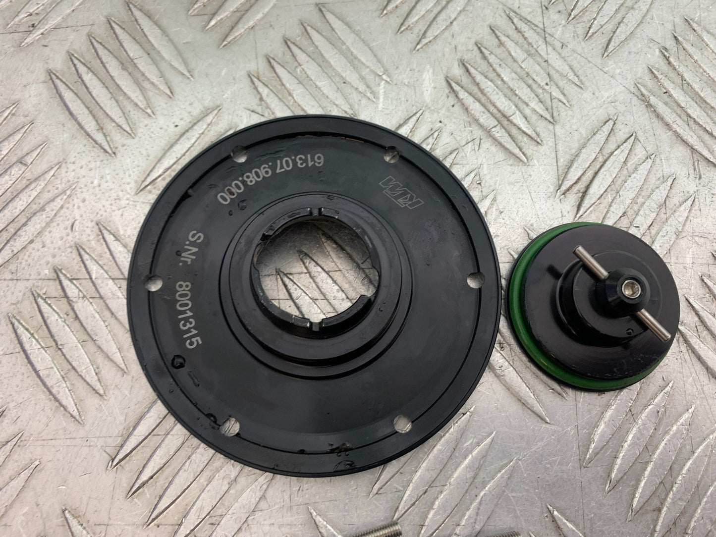 KTM 1290 SUPER DUKE R QUICK RELEASE PETROL CAP  YEAR 2020-2024 (CMB1272)
